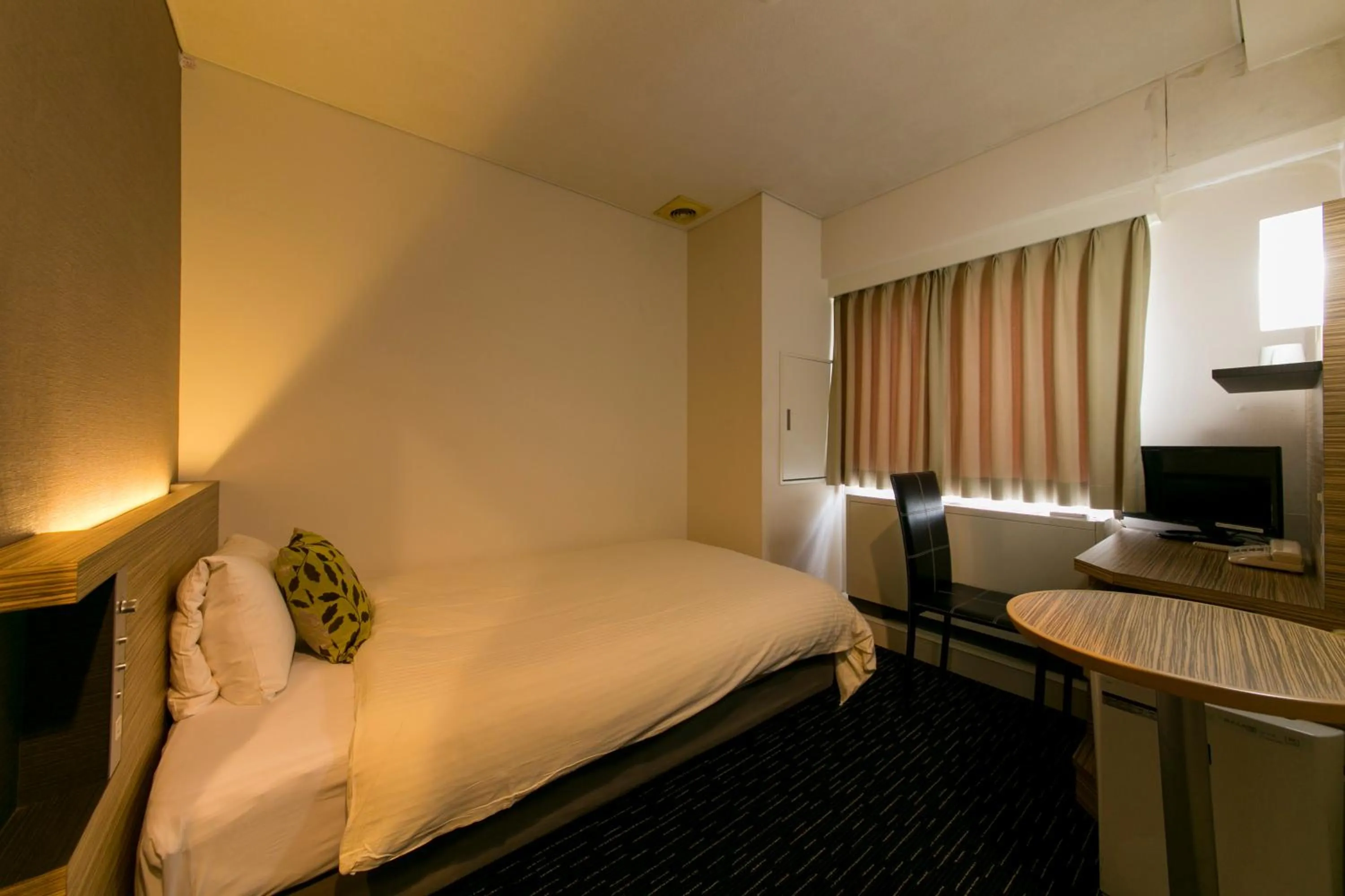 Photo of the whole room, Bed in Plaza Hotel Toyota