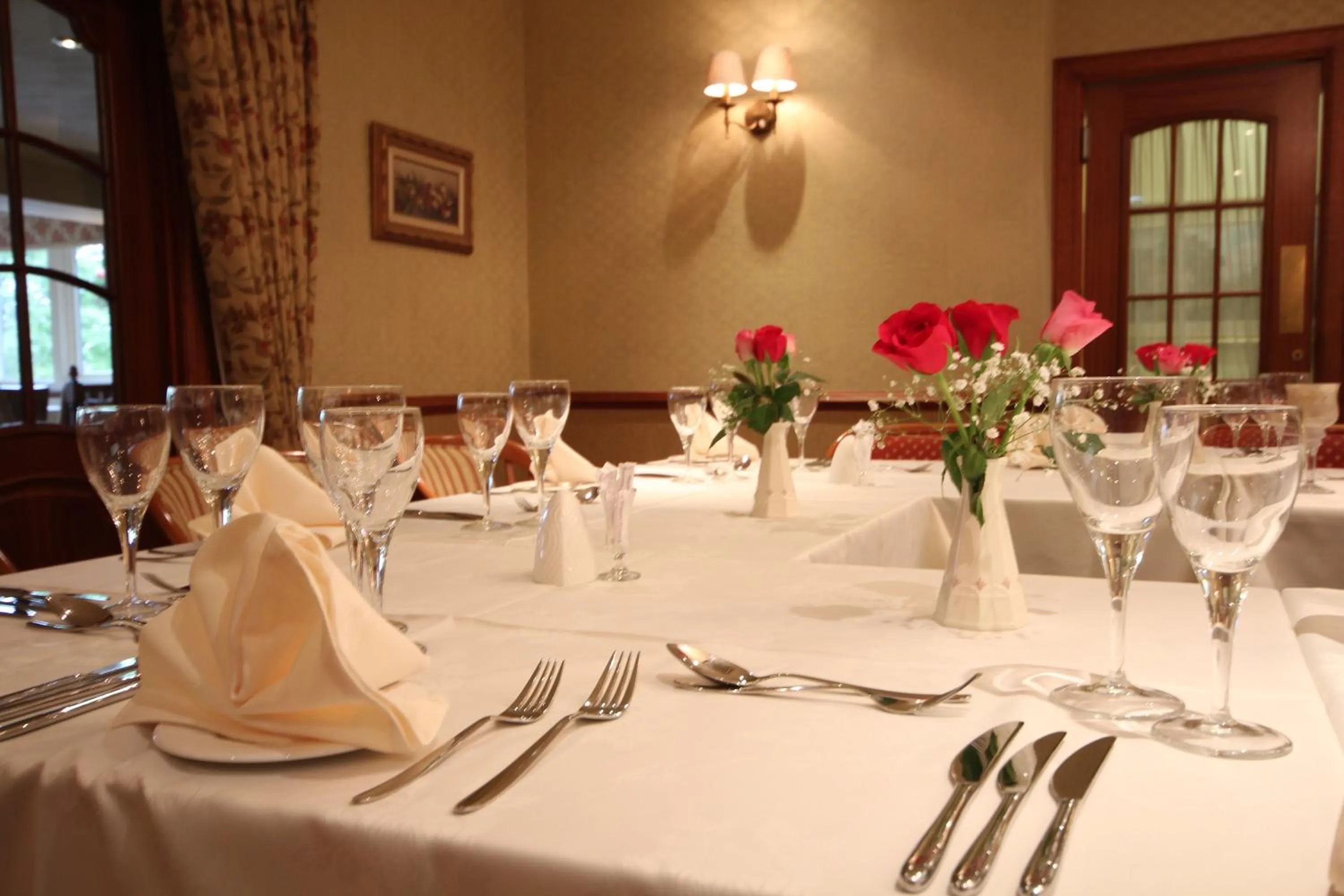Restaurant/places to eat in Strathburn Hotel Inverurie by Compass Hospitality