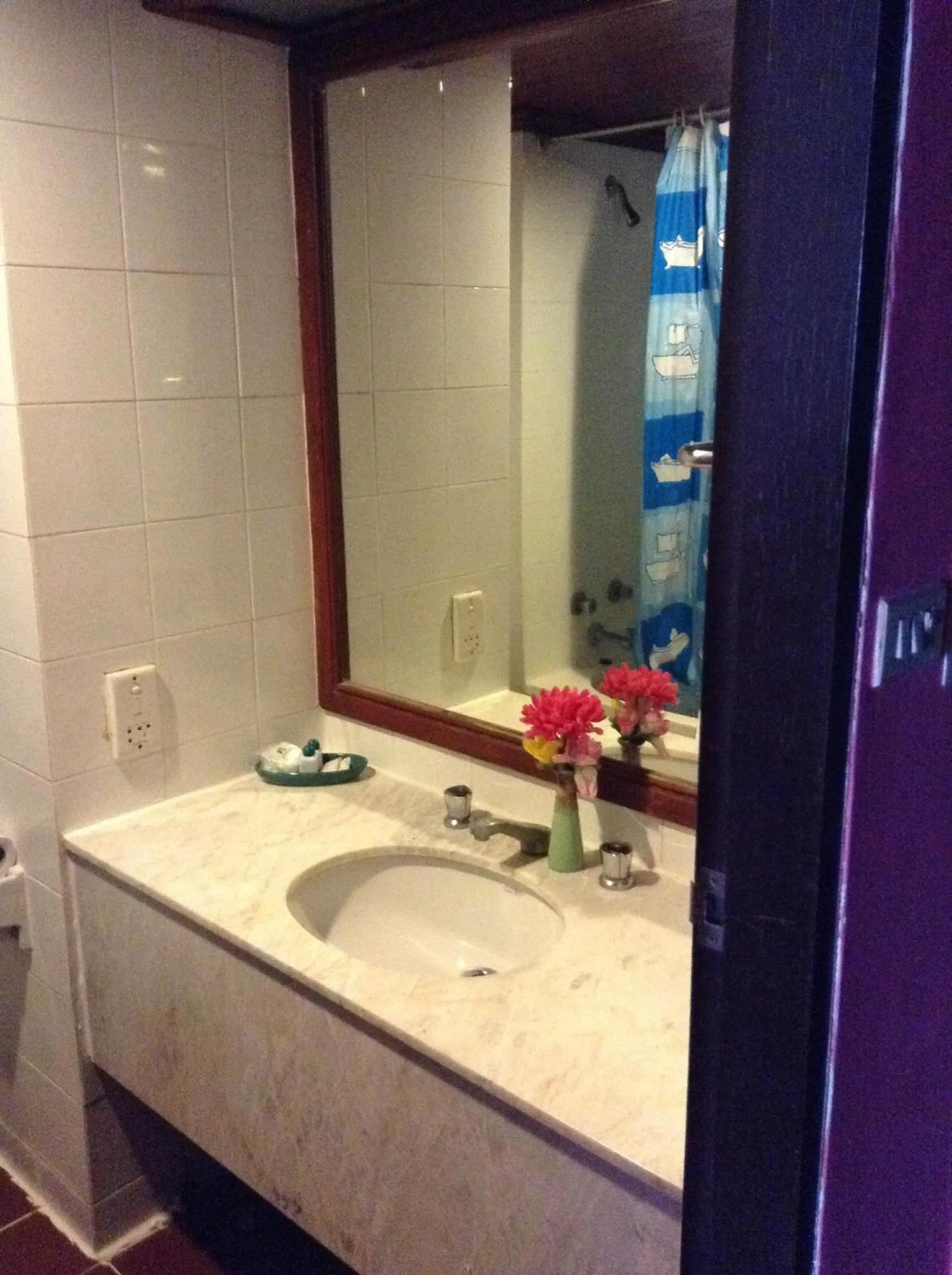 Toilet in Diamond River Ping Petch-Ngam Hotel