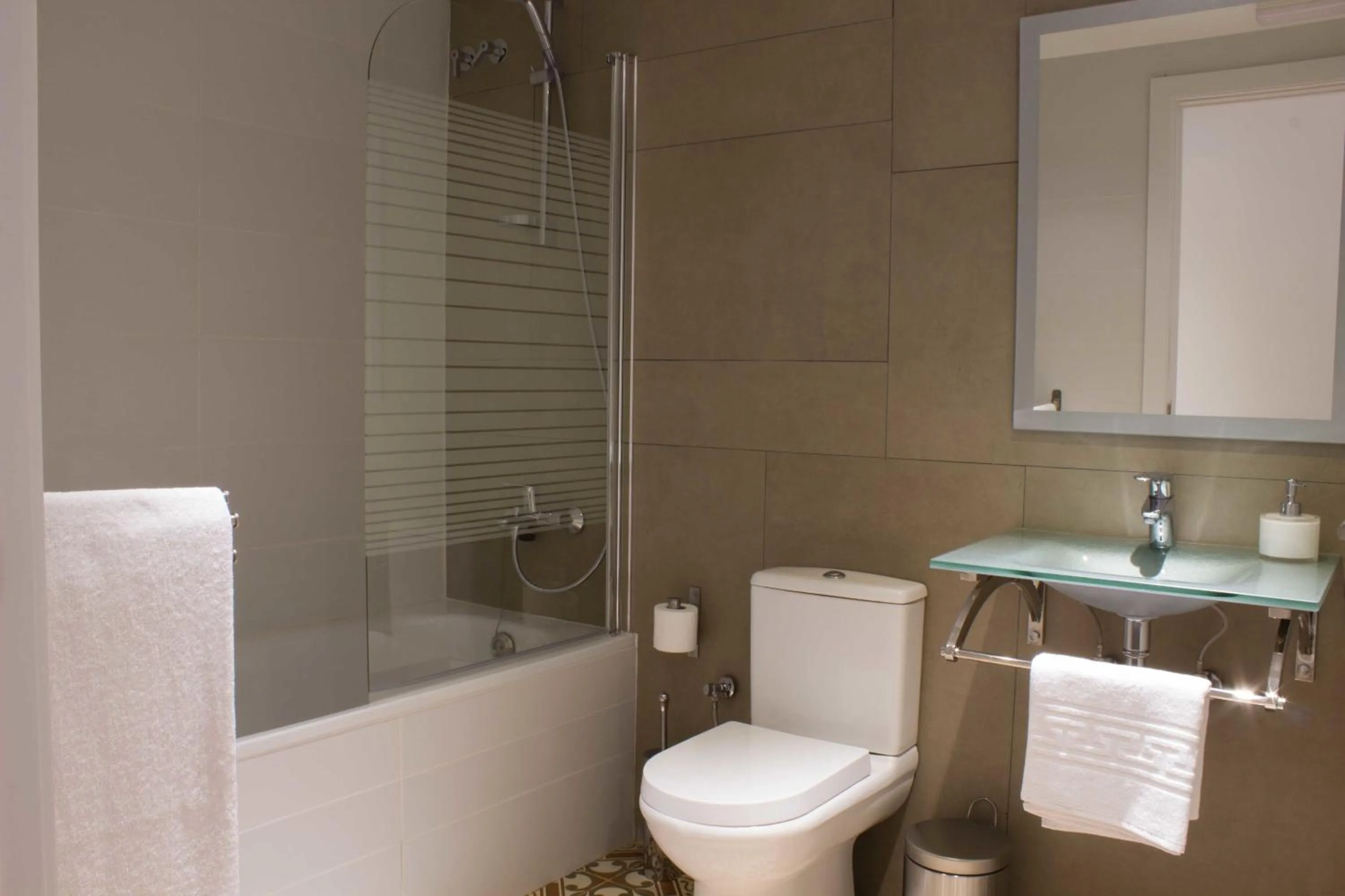 Bathroom in Hostal Nova Barcelona