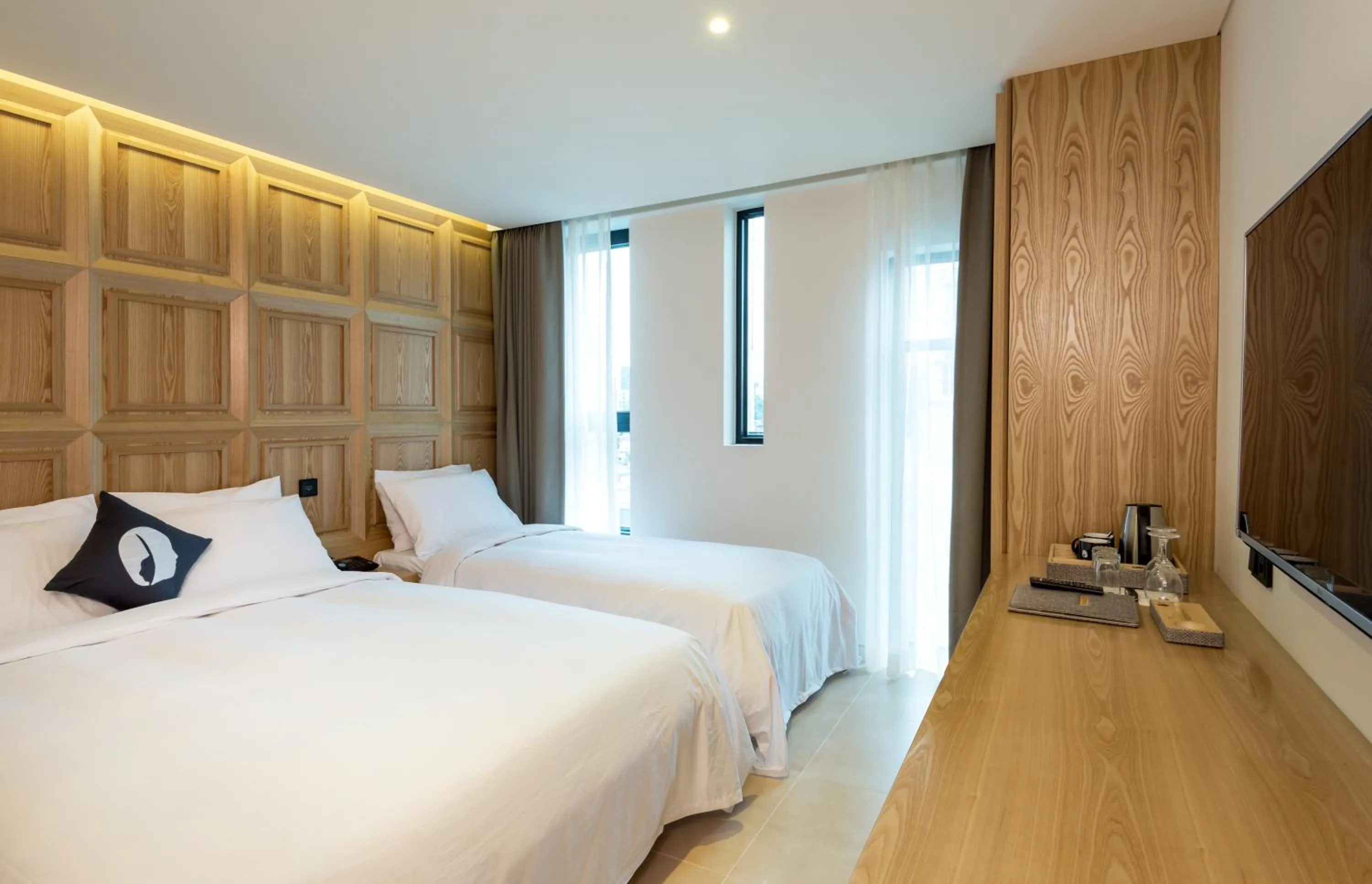 Photo of the whole room, Bed in Hotel The Designers LYJ Gangnam Premier