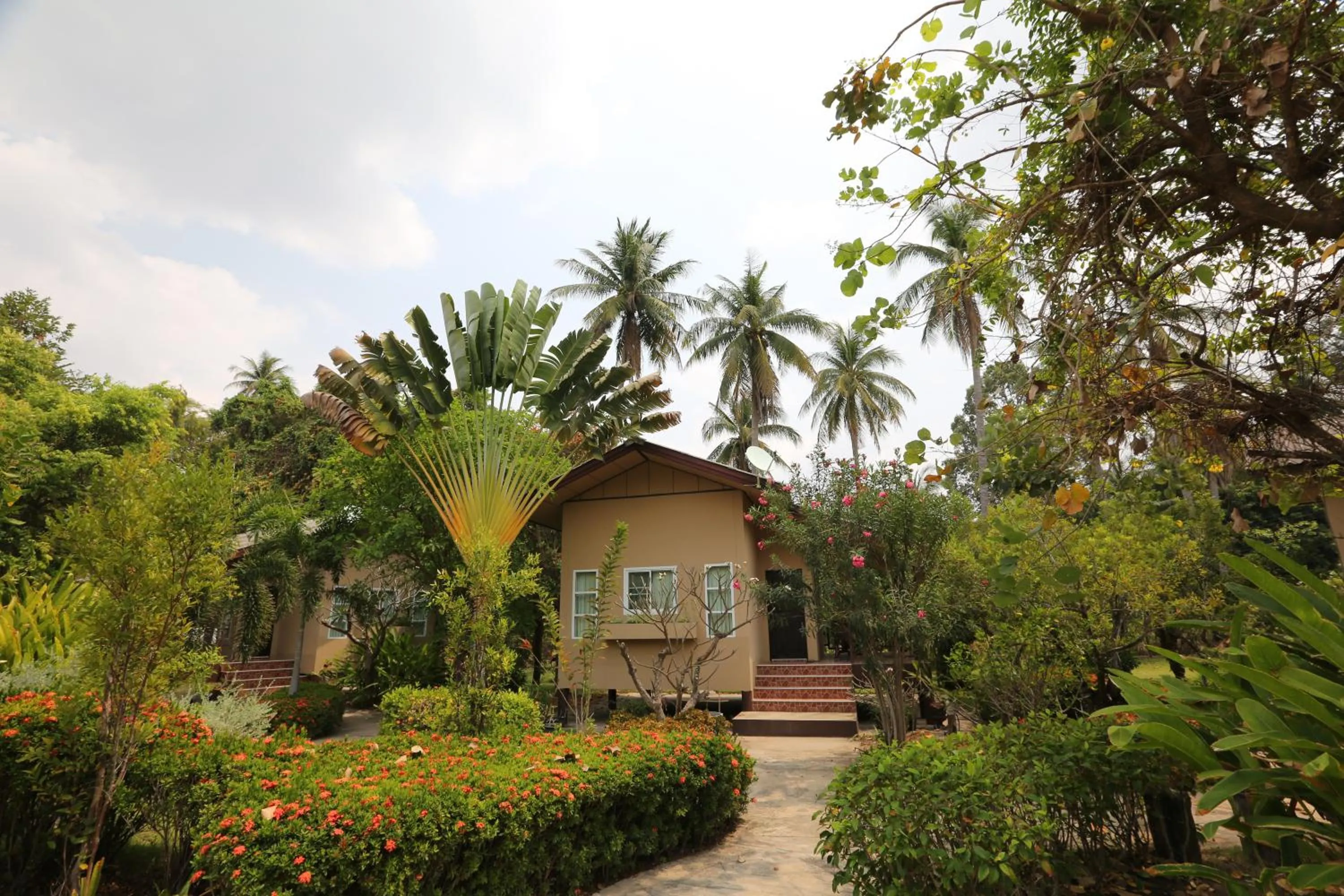 Bansuanrachawadee B&b