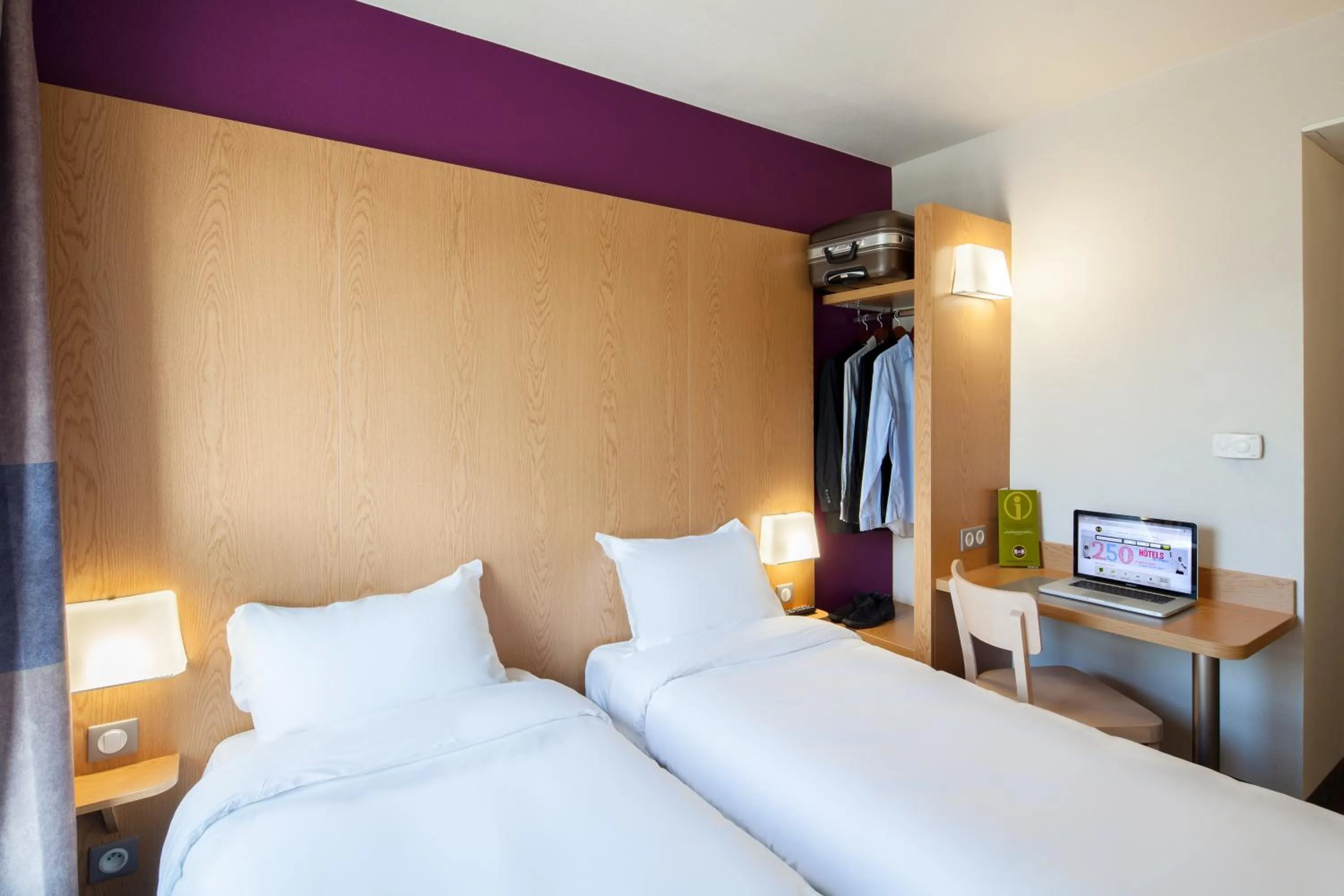 Bedroom, Bed in B&B HOTEL Paris Romainville Noisy-le-Sec