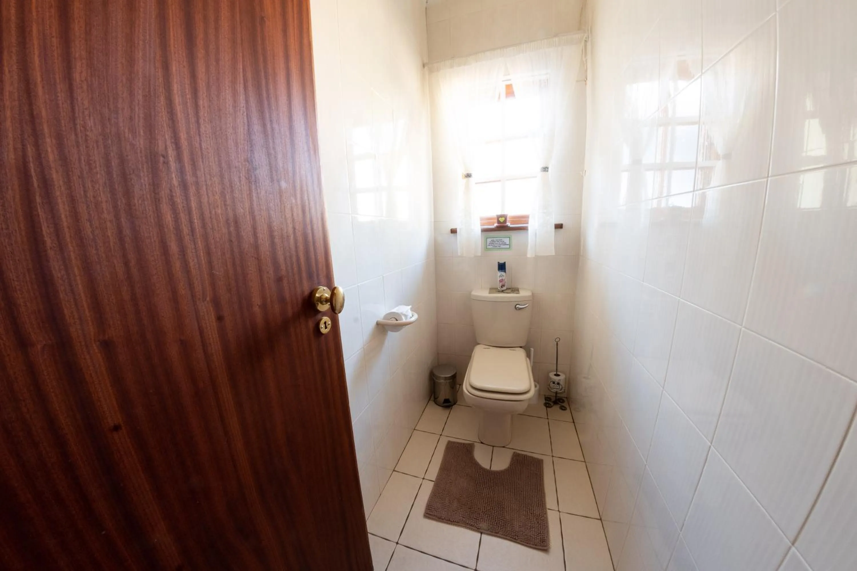 Toilet in Maclear Manor