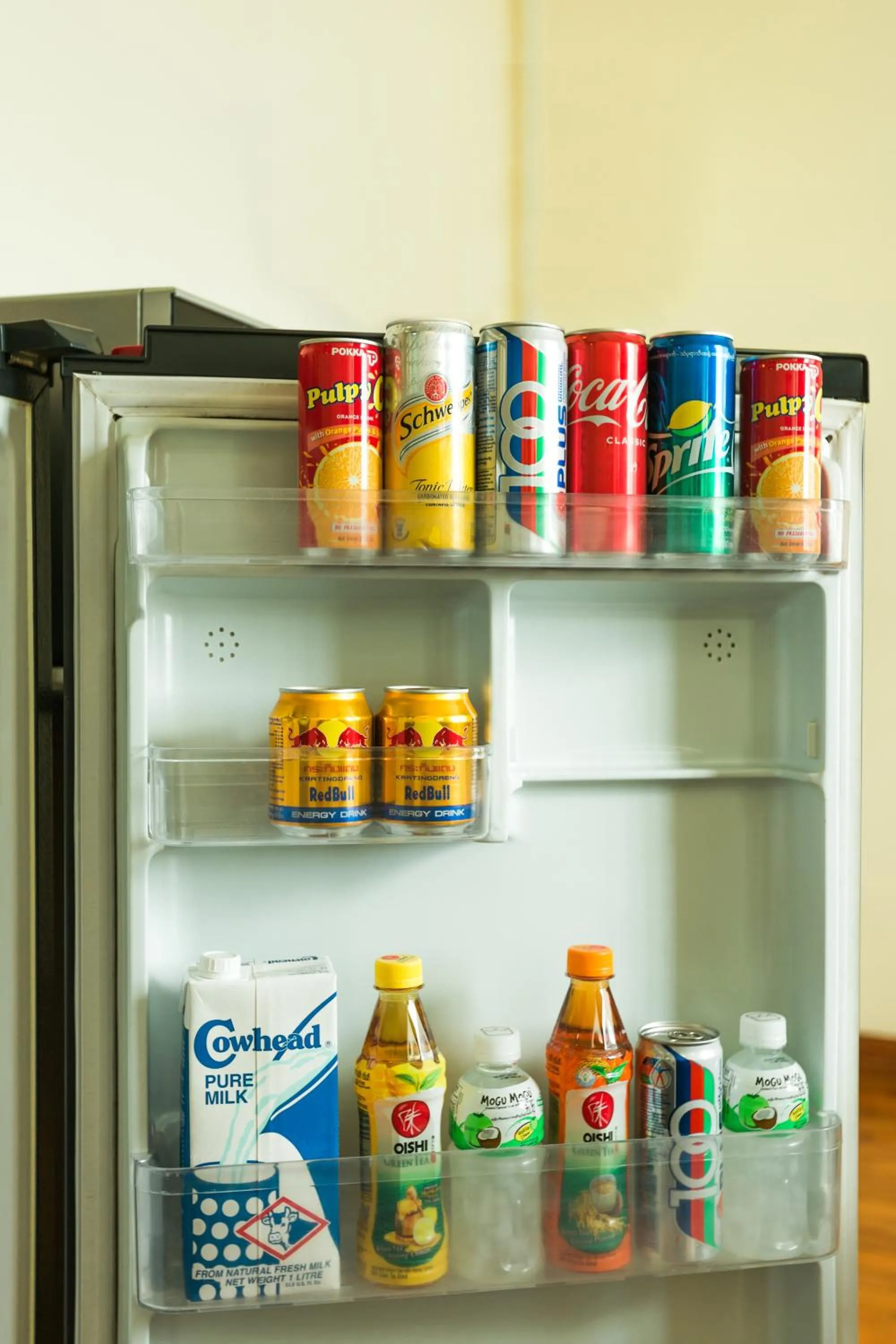 oven in Ambassador Hill