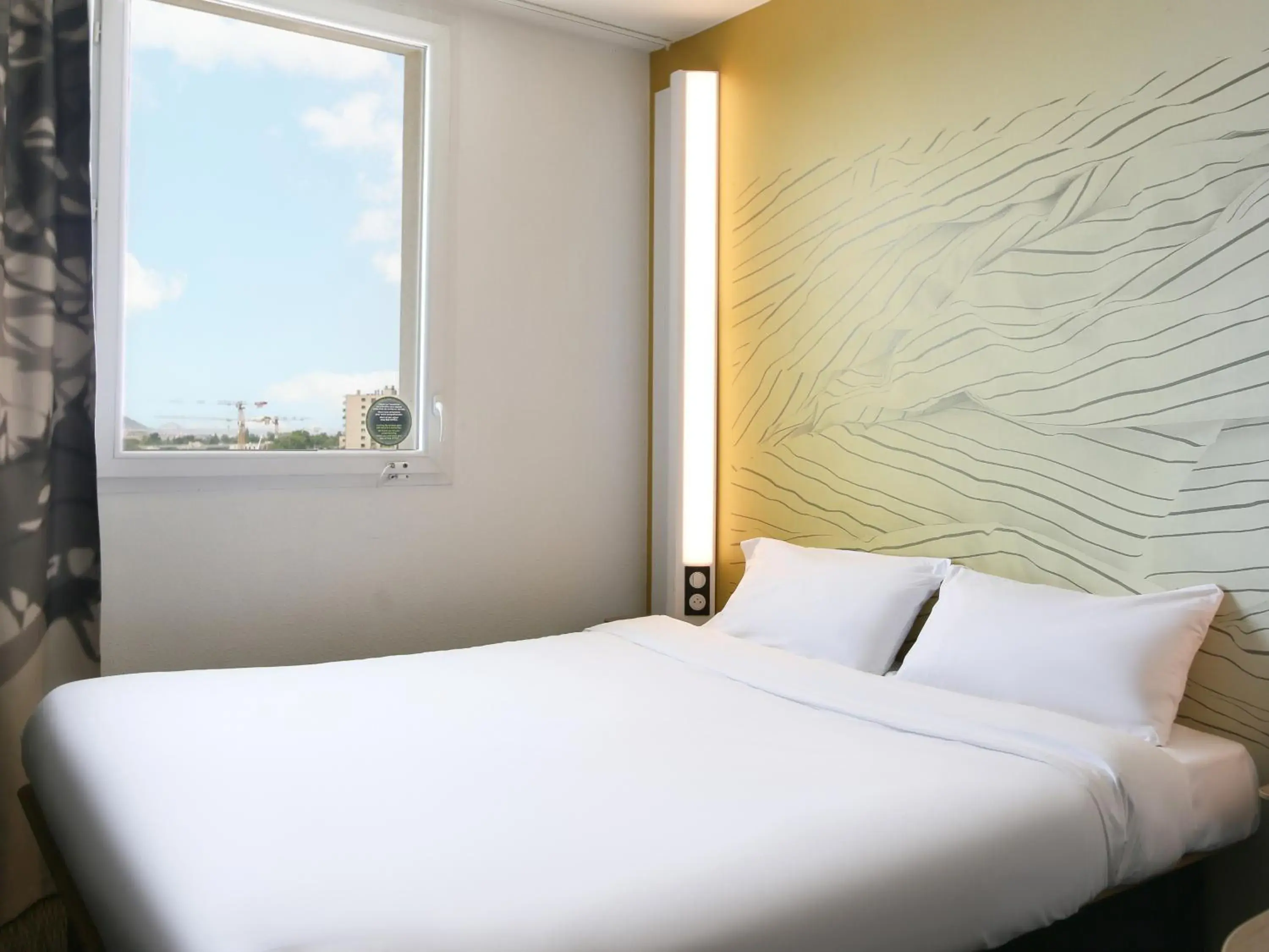 Standard Double Room in B&B HOTEL Marseille Prado Vélodrome Standard Double Room in B&B HOTEL Marseille Prado Vélodrome