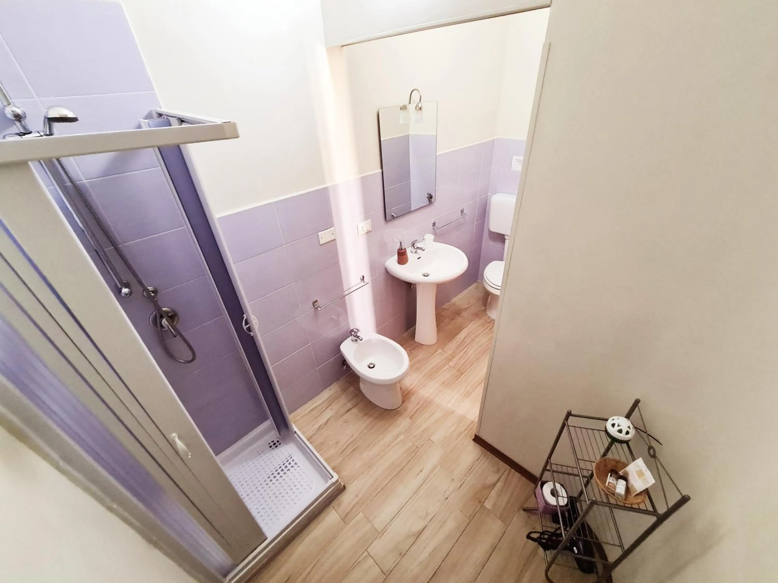 Bathroom in Affittacamere Il Terrazzo Di Archimede