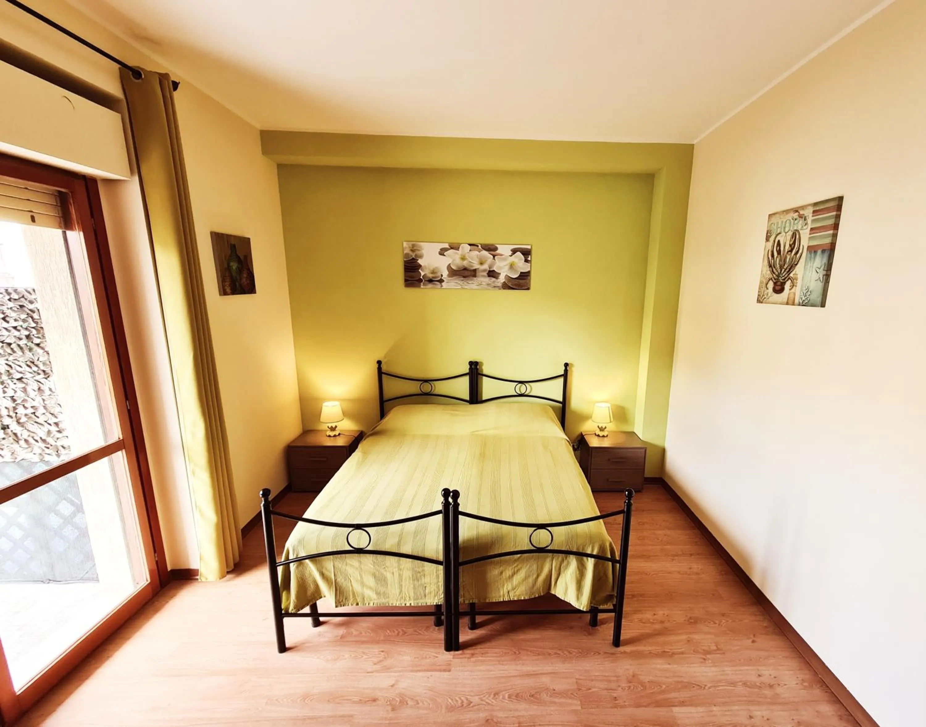 Photo of the whole room, Bed in Affittacamere Il Terrazzo Di Archimede