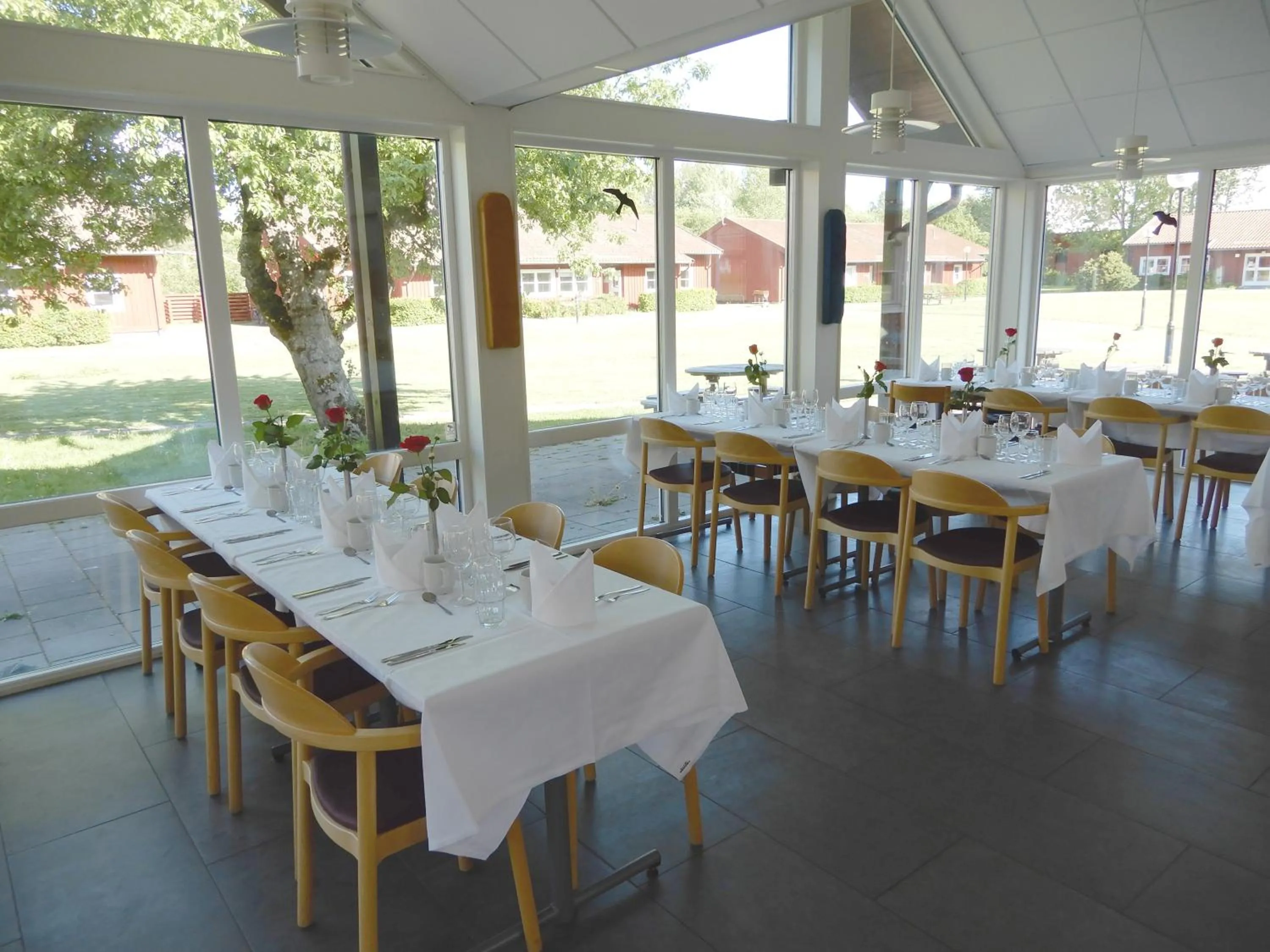 Restaurant/places to eat in Valla Folkhögskola