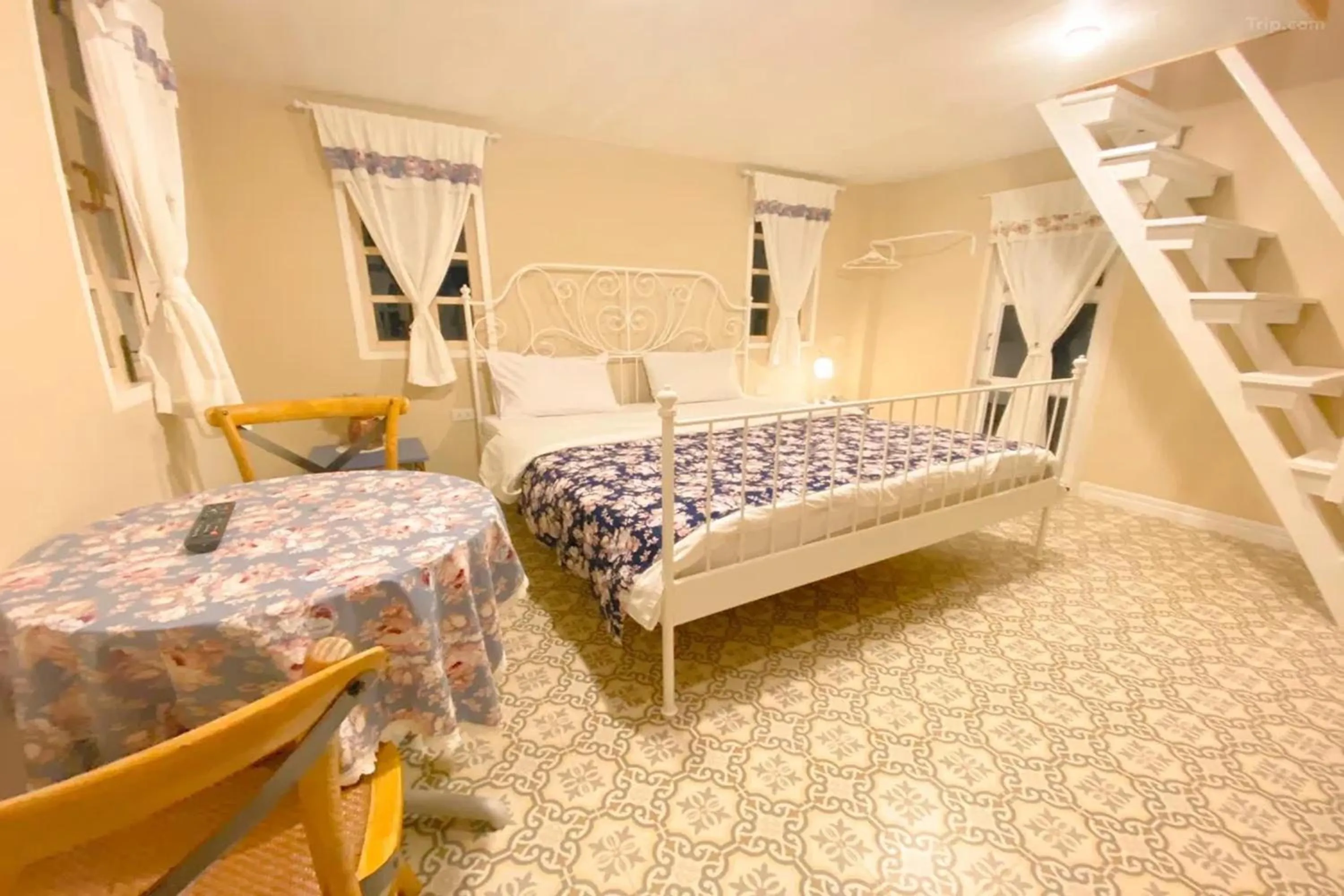 Bed in Doi Tung View Resort