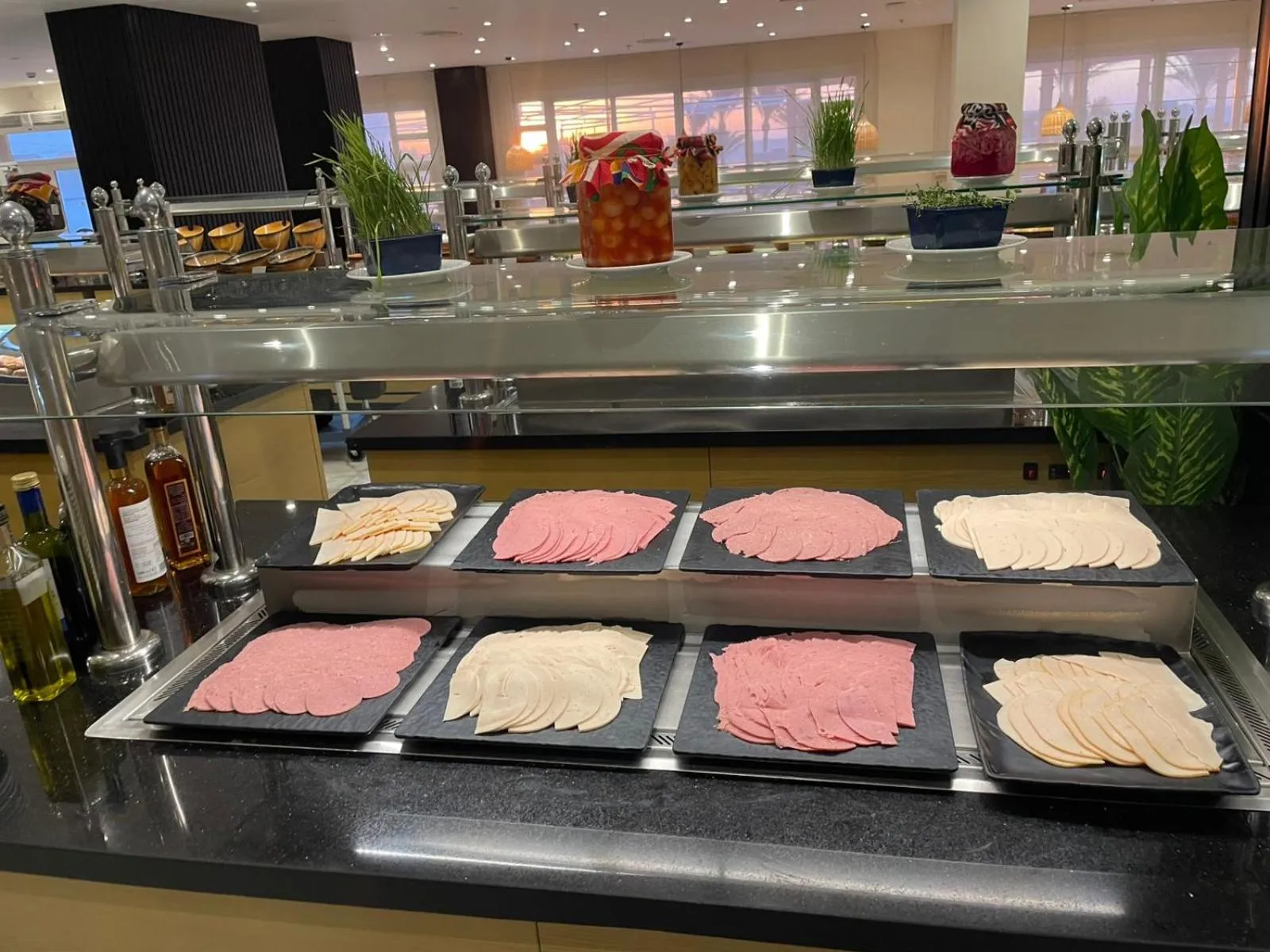 Breakfast in Invidia Coral Beach Tiran