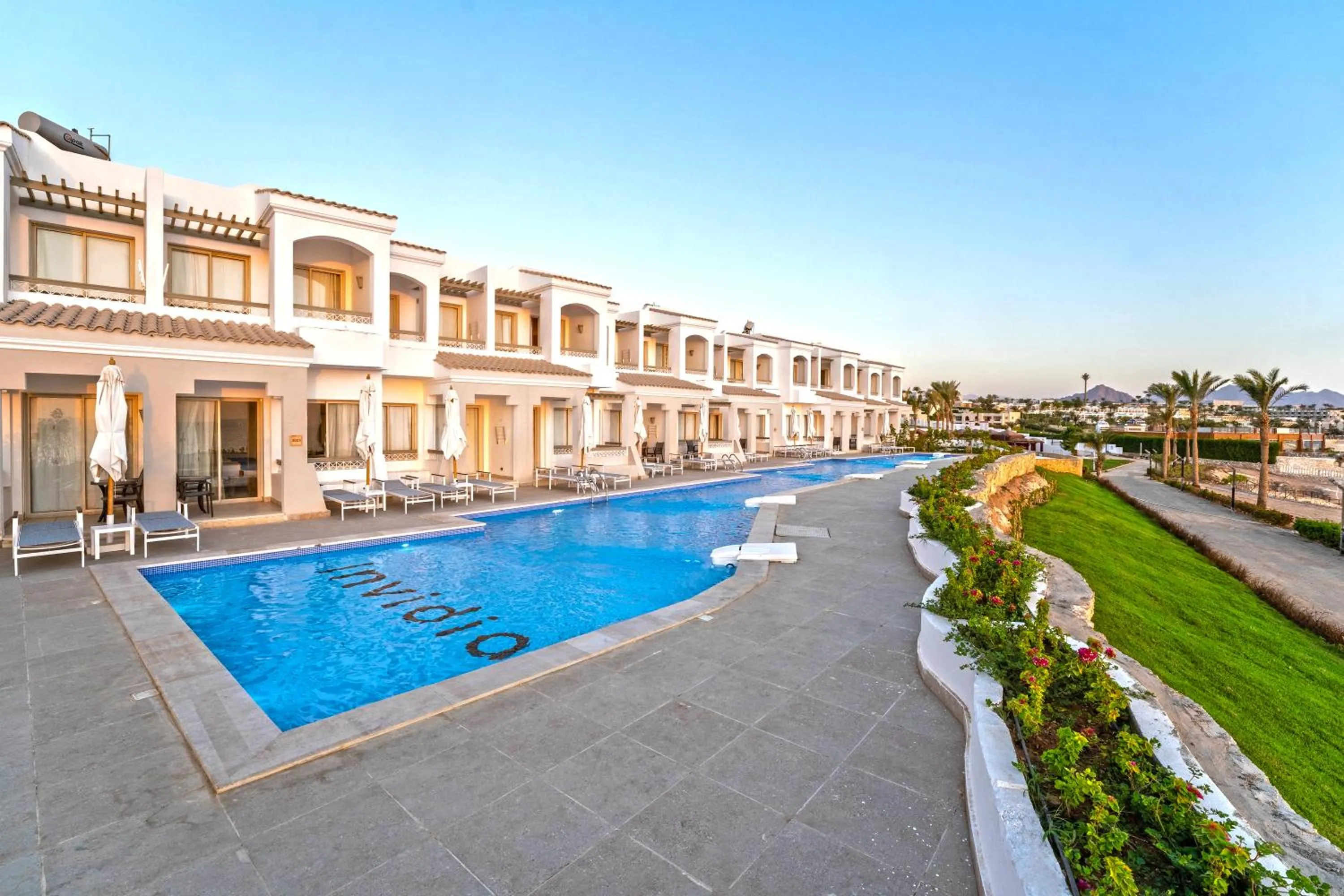 Swimming pool in Invidia Coral Beach Tiran