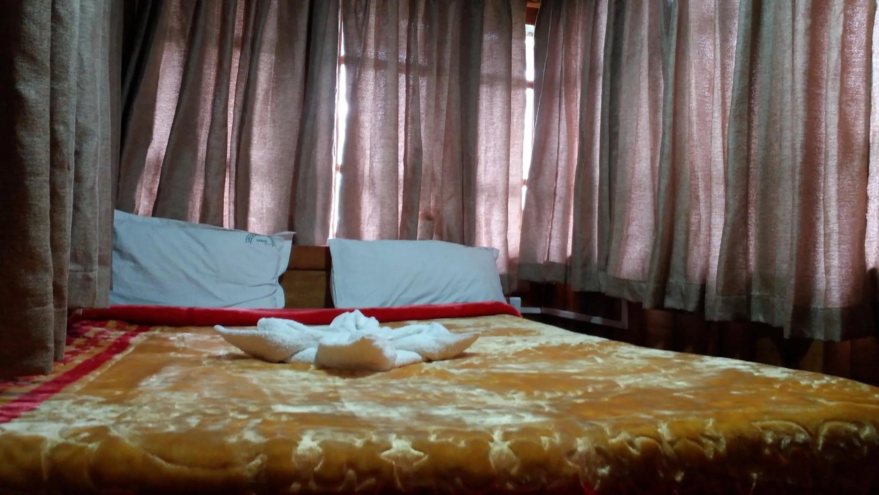 Bed in Lilly's Valley Resort