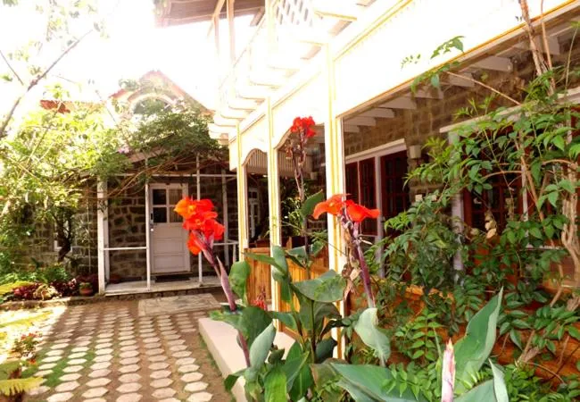 Facade/entrance in Lilly's Valley Resort