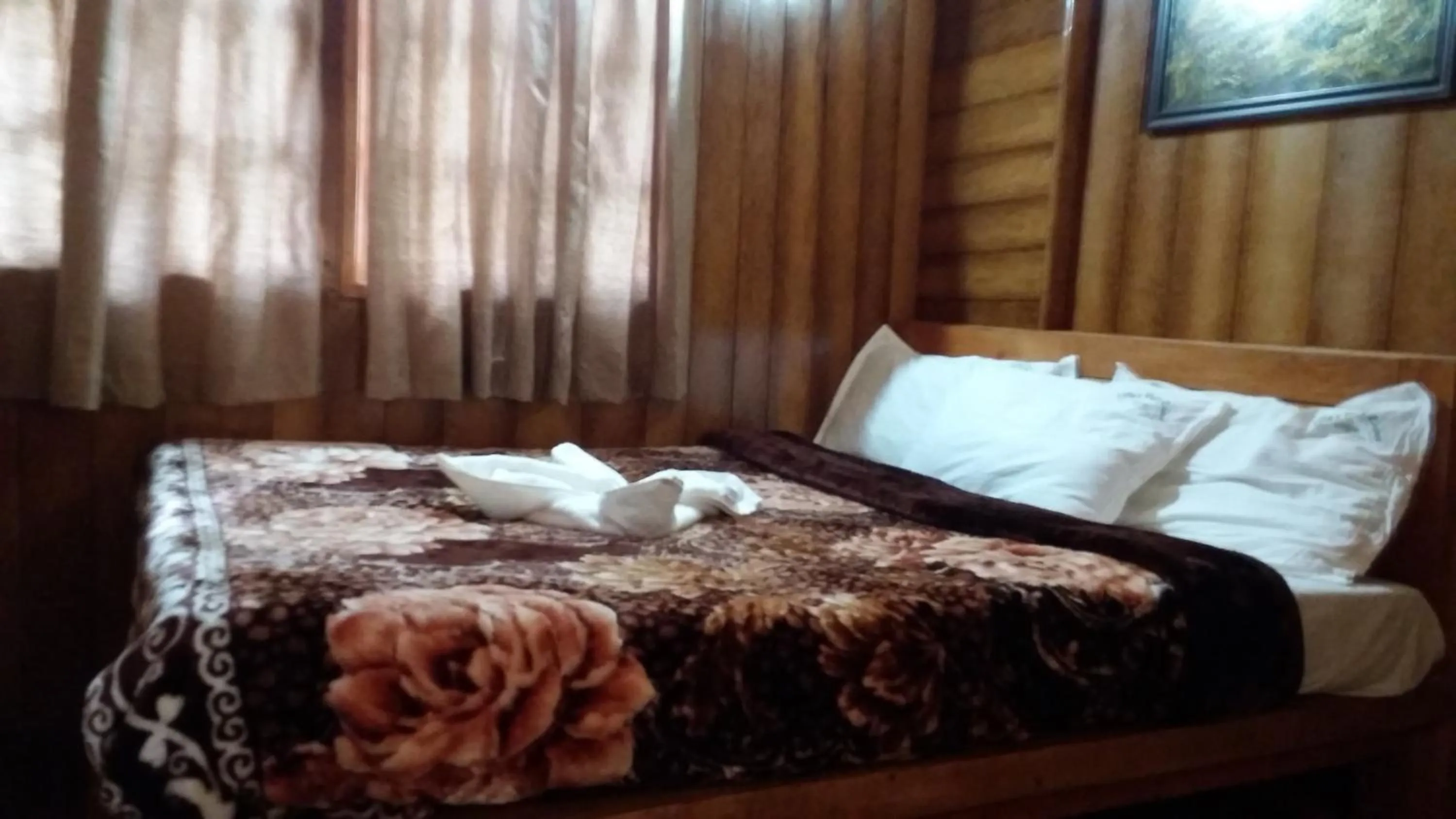 Bed in Lilly's Valley Resort