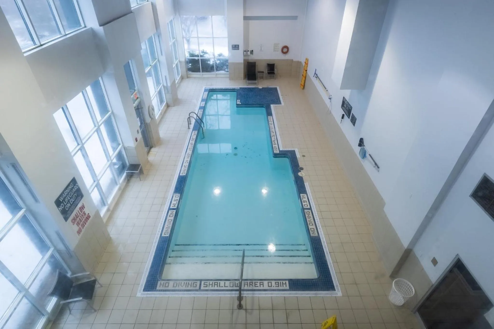 Swimming pool in Candlewood Suites London South by IHG