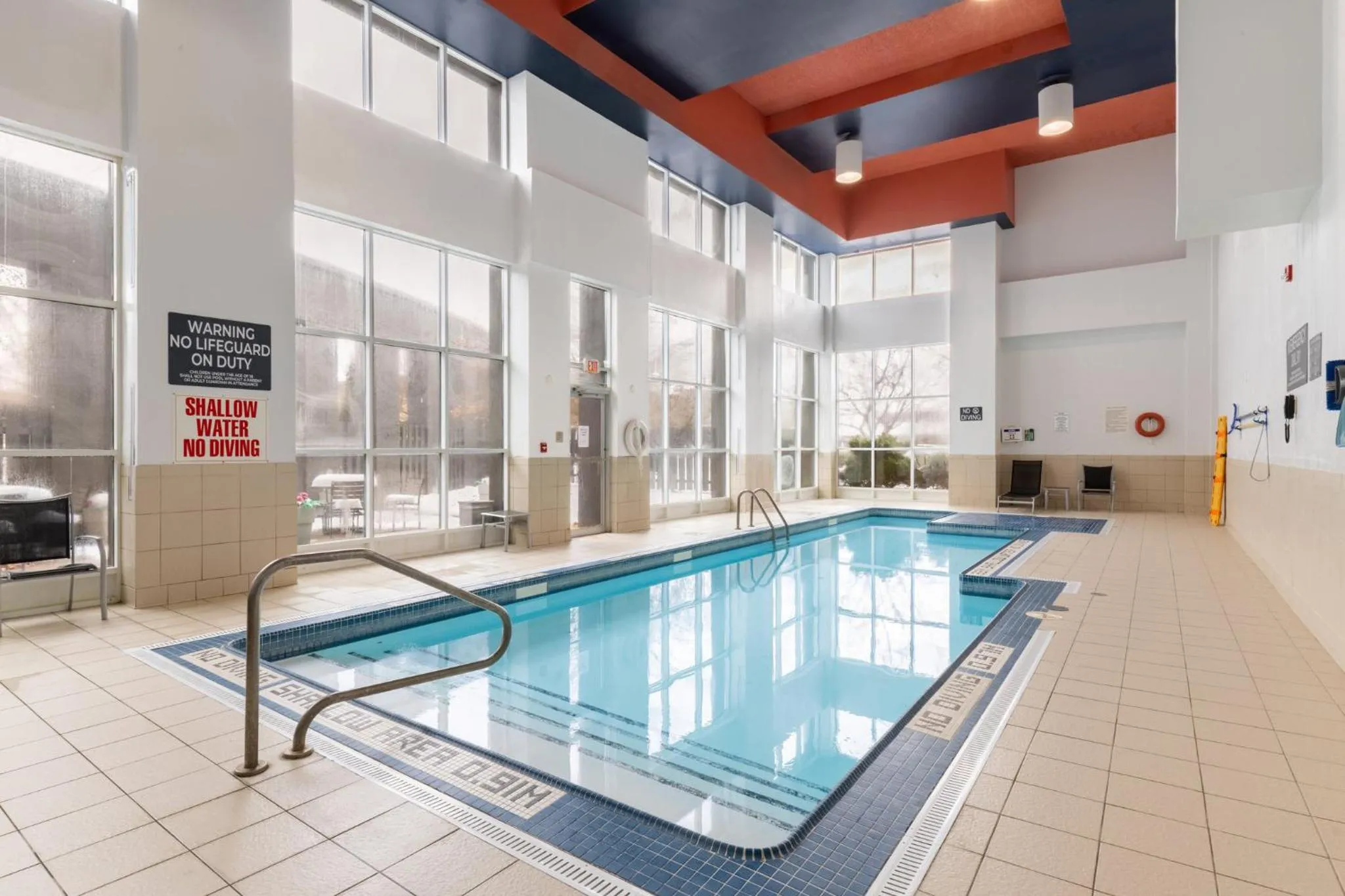 Swimming pool in Candlewood Suites London South by IHG