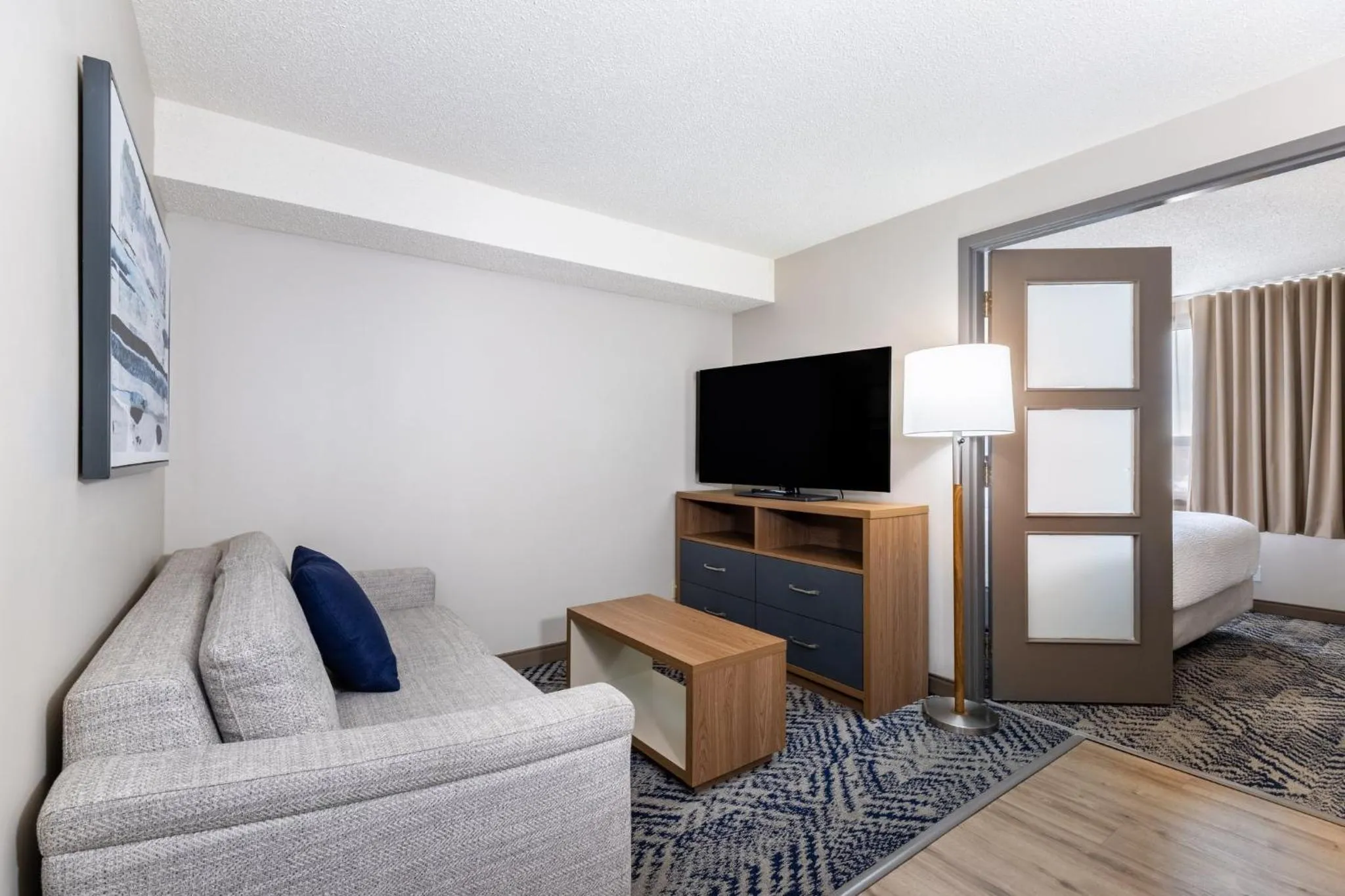 Photo of the whole room in Candlewood Suites London South by IHG