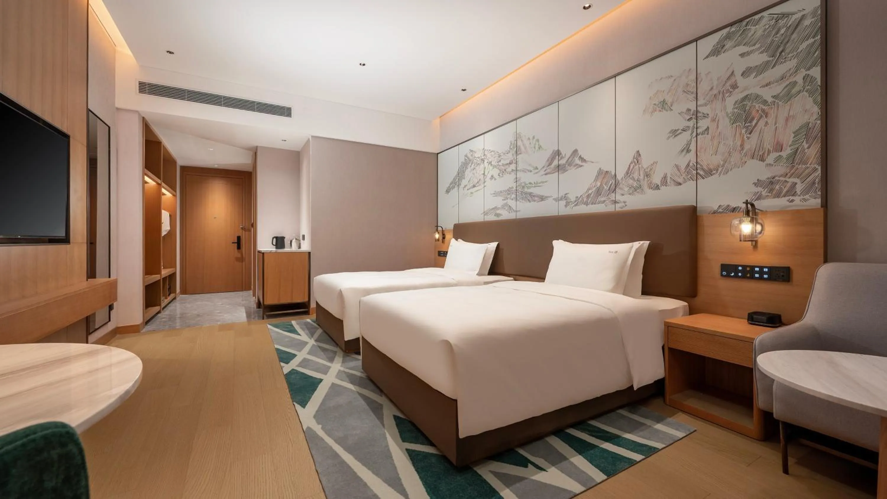 Photo of the whole room, Bed in Holiday Inn Weinan High-Tech Zone by IHG