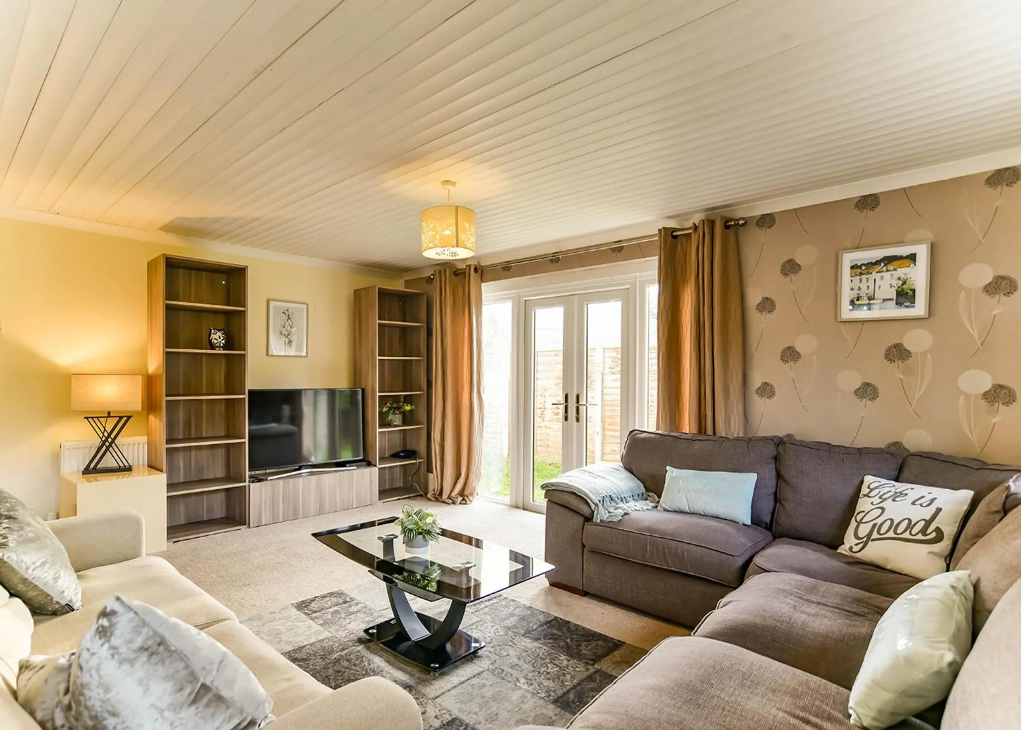 Property building in Herons Lake Retreat