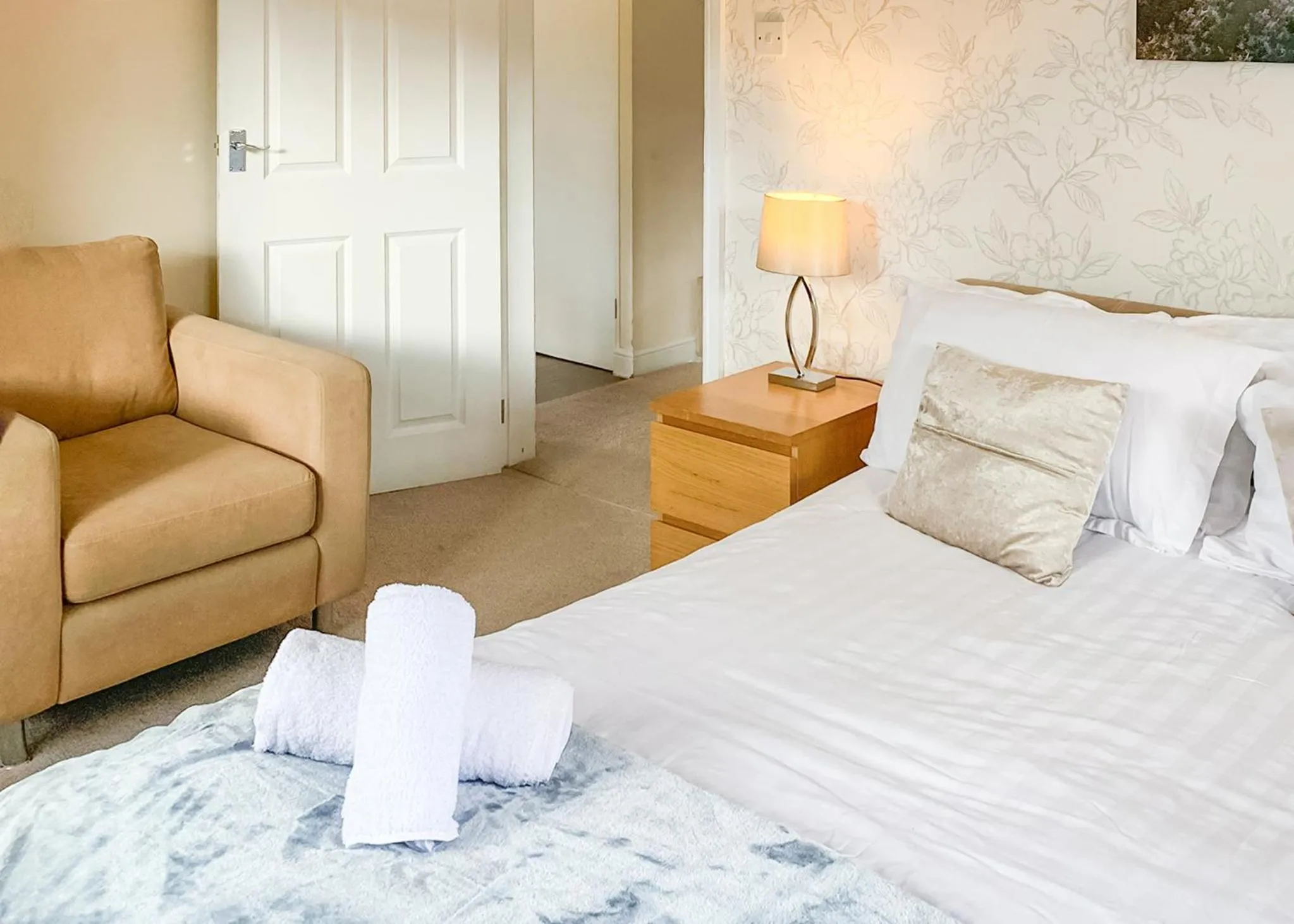 Property building, Bed in Herons Lake Retreat