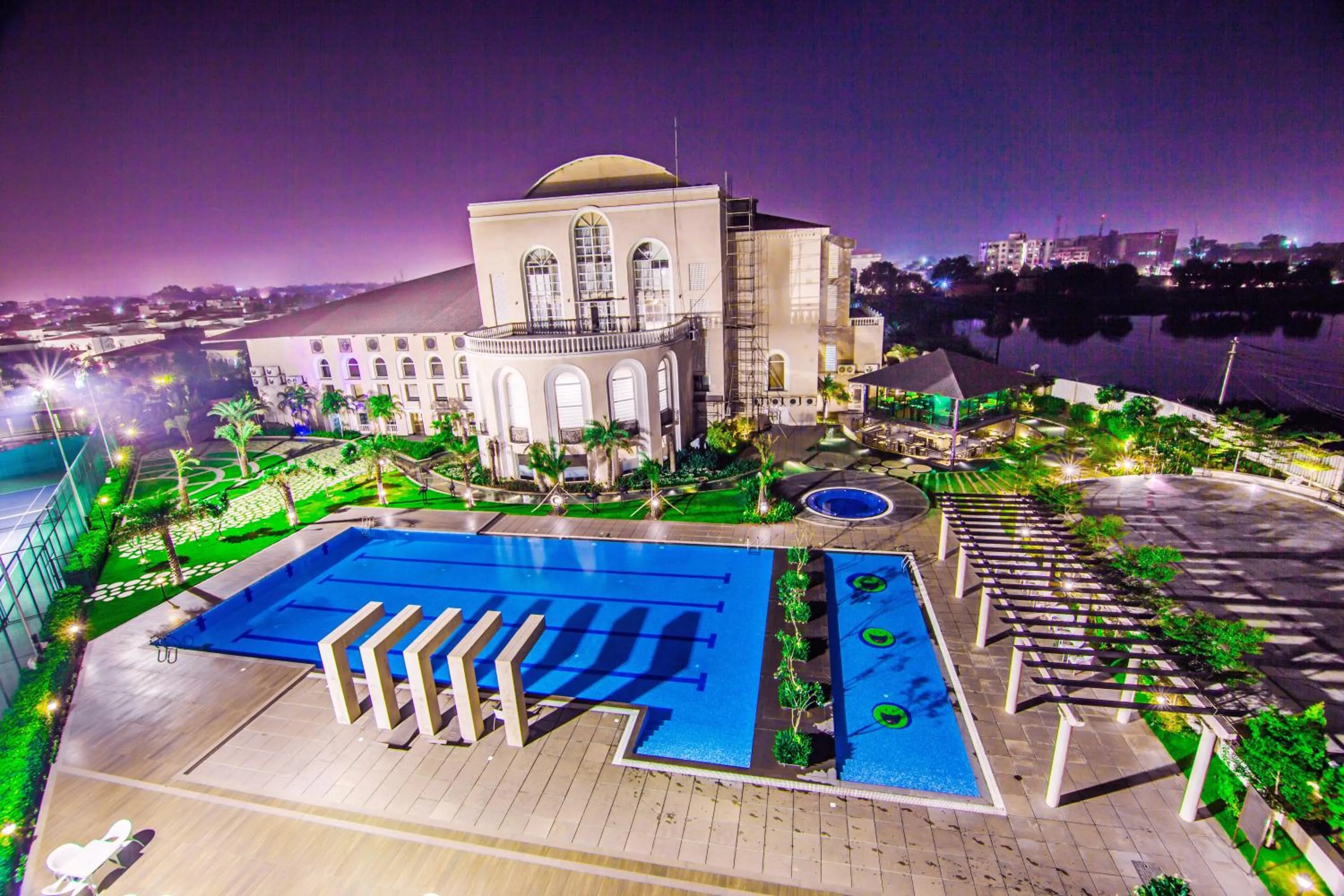 Swimming pool in Club Paraiso