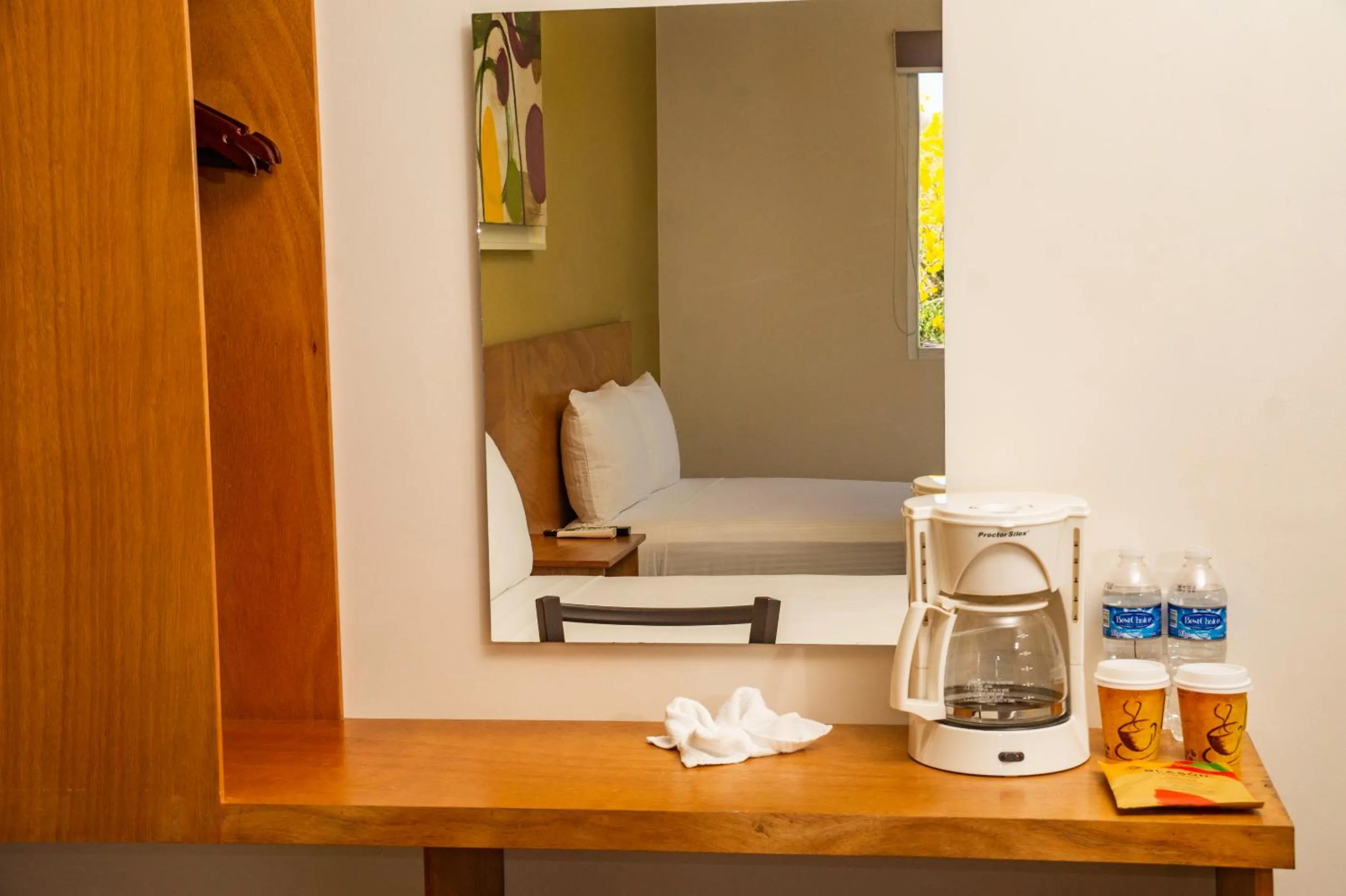 Coffee/tea facilities in AM Hotel y Plaza