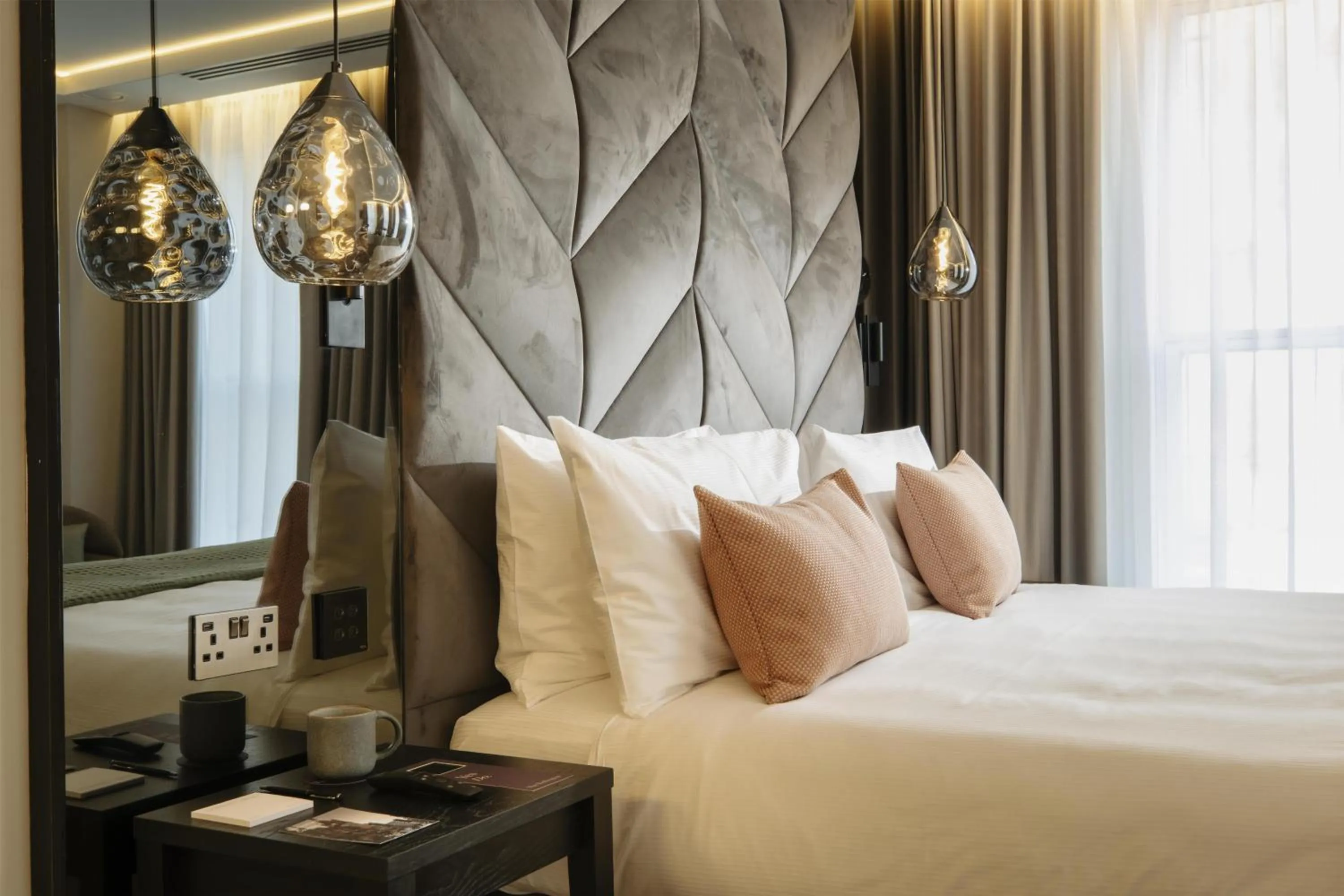 Photo of the whole room, Bed in The Wellington Glasgow by Adina