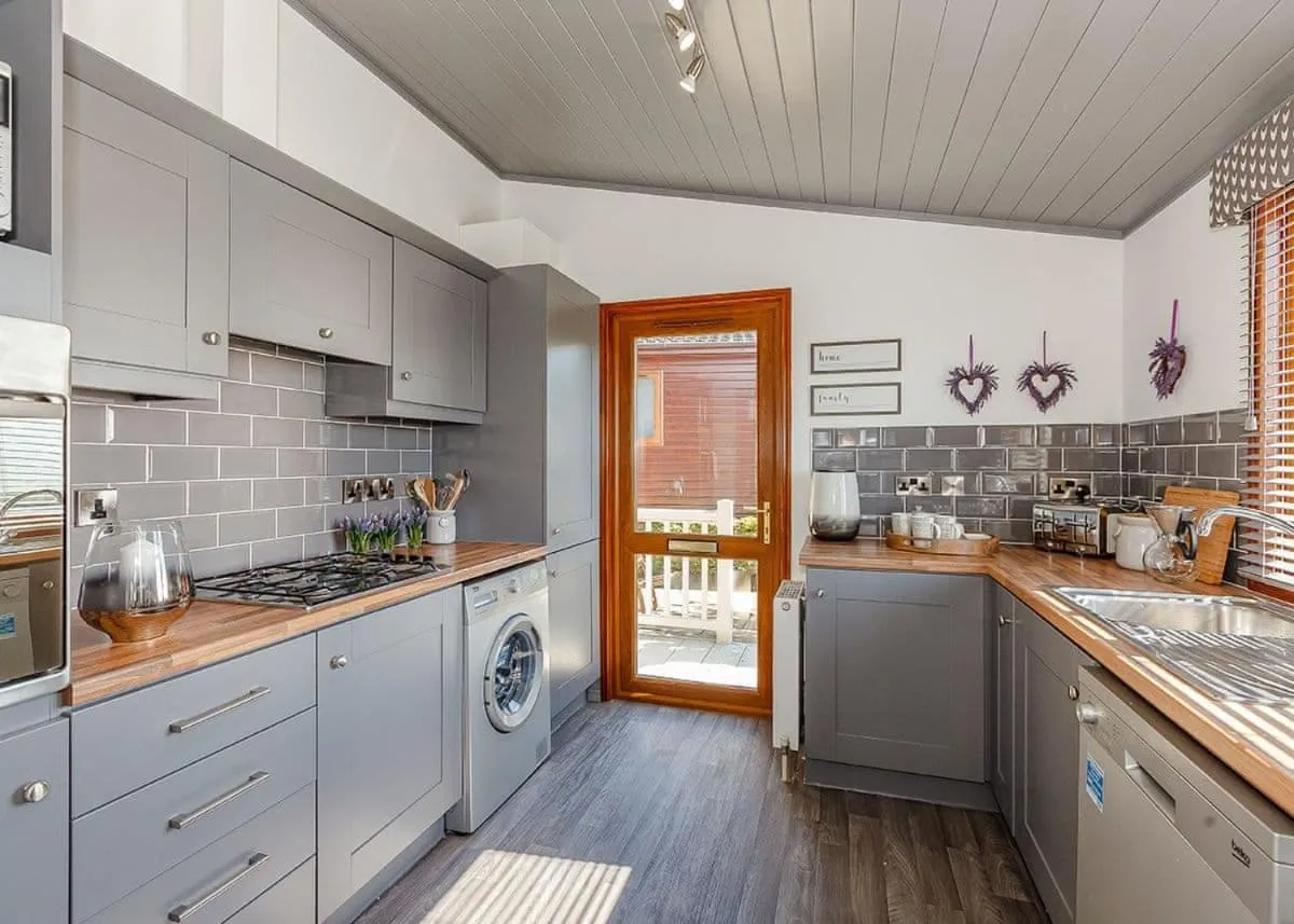 Kitchen or kitchenette in Tan Rallt Holiday Park & Spa