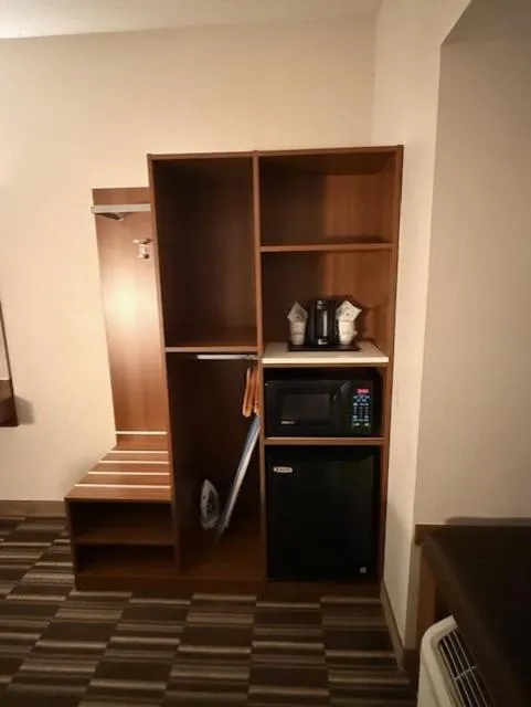 Microtel Inn & Suites by Wyndham Altoona