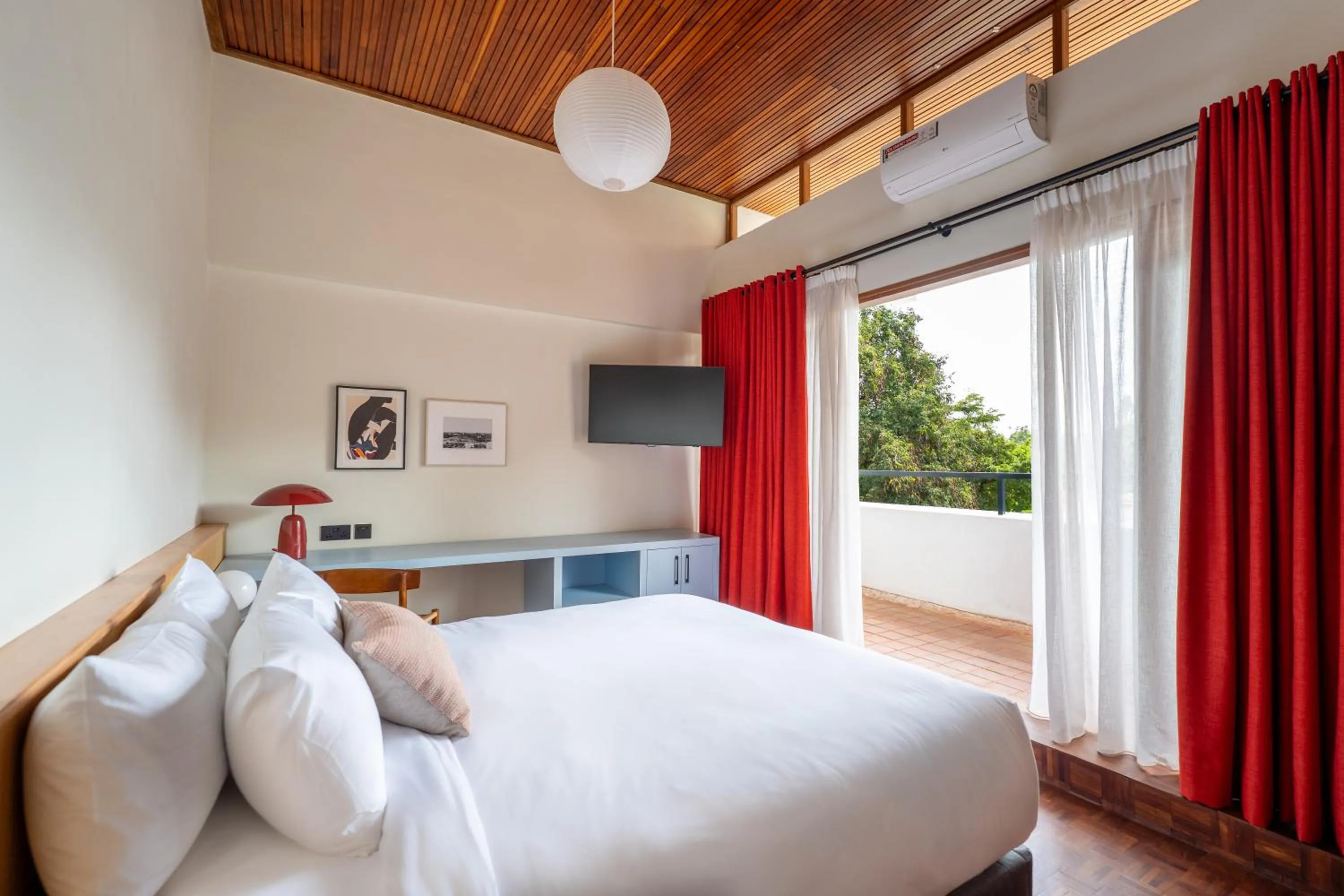 View (from property/room), Bed in Céline & Lolo