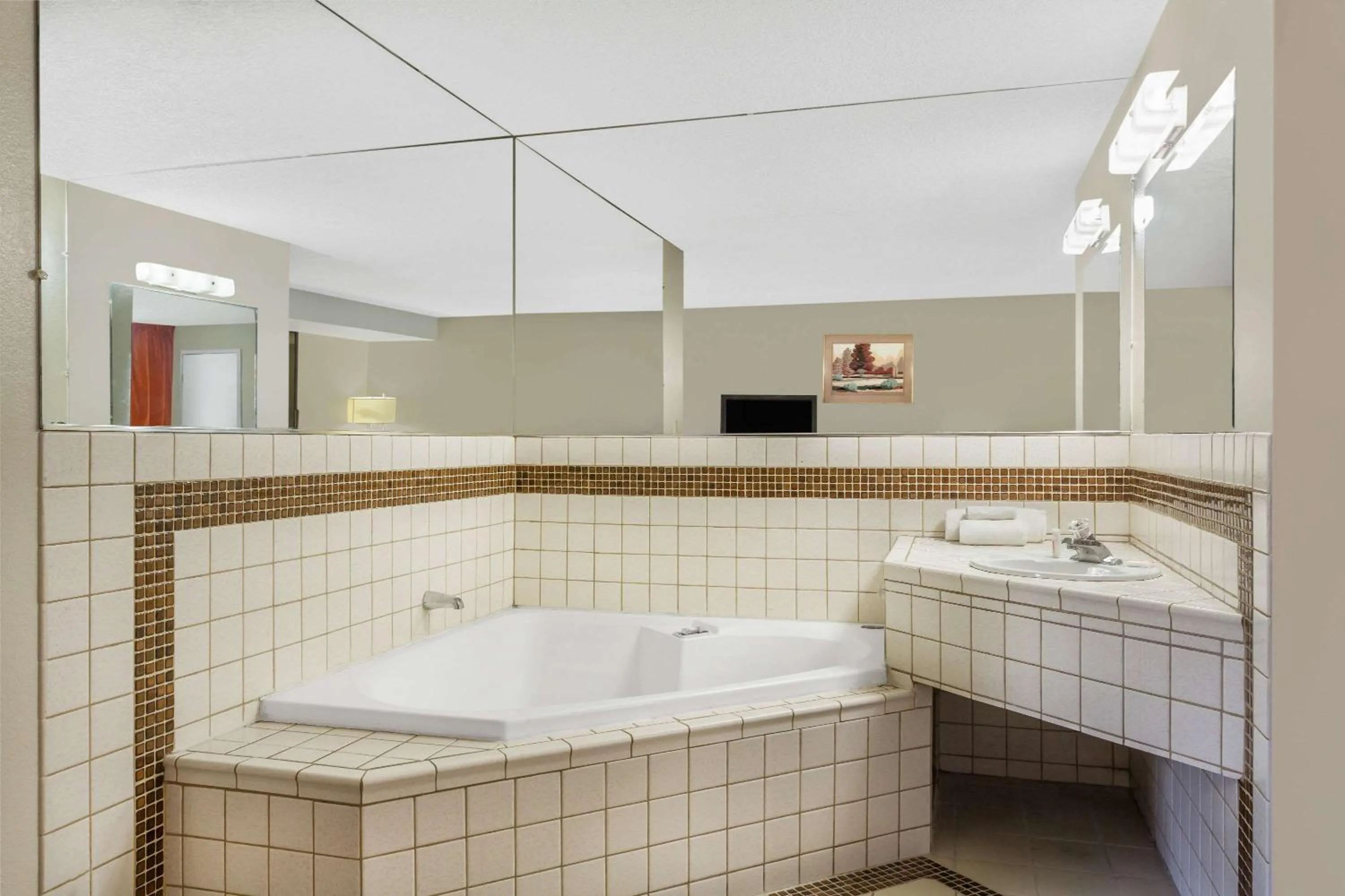 Photo of the whole room in Travelodge by Wyndham Reno