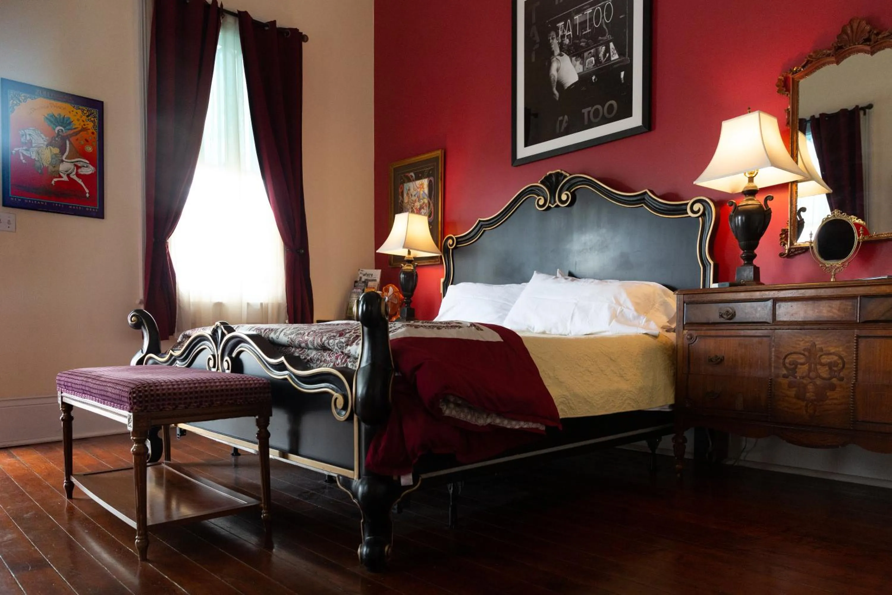 Bed in The Blue60 Marigny Inn