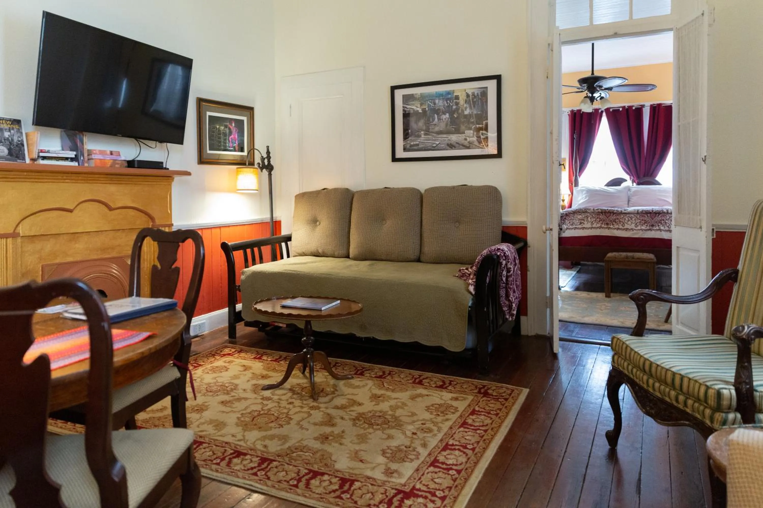 Bed in The Blue60 Marigny Inn