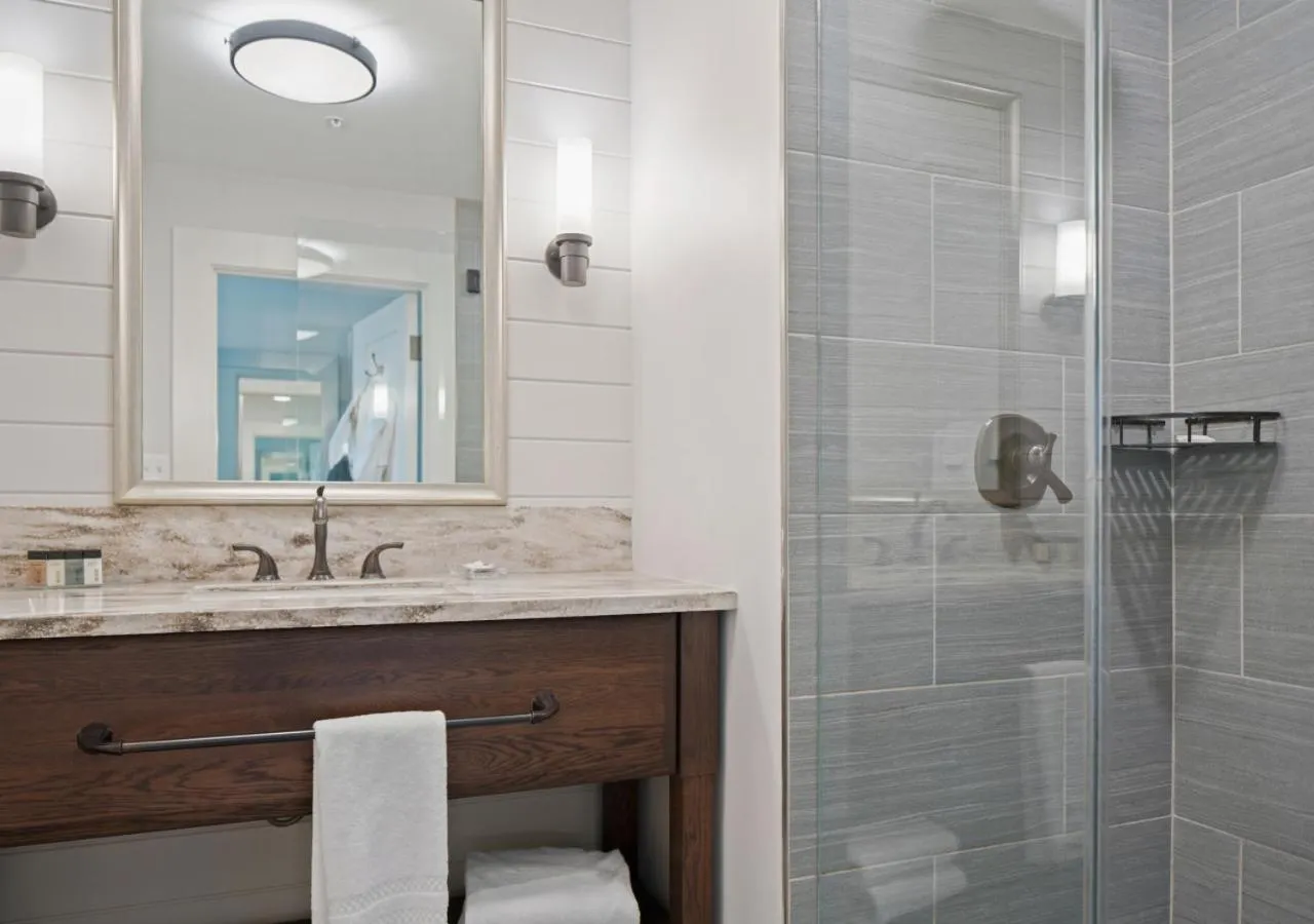 Bathroom in The Inn at Chesapeake Bay Beach Club