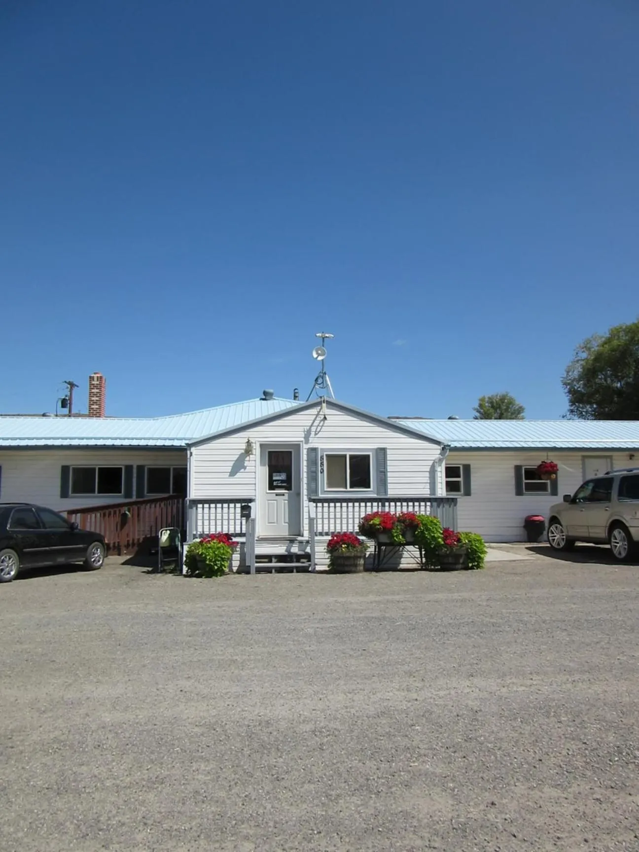 Property building in Baker City Motel & RV