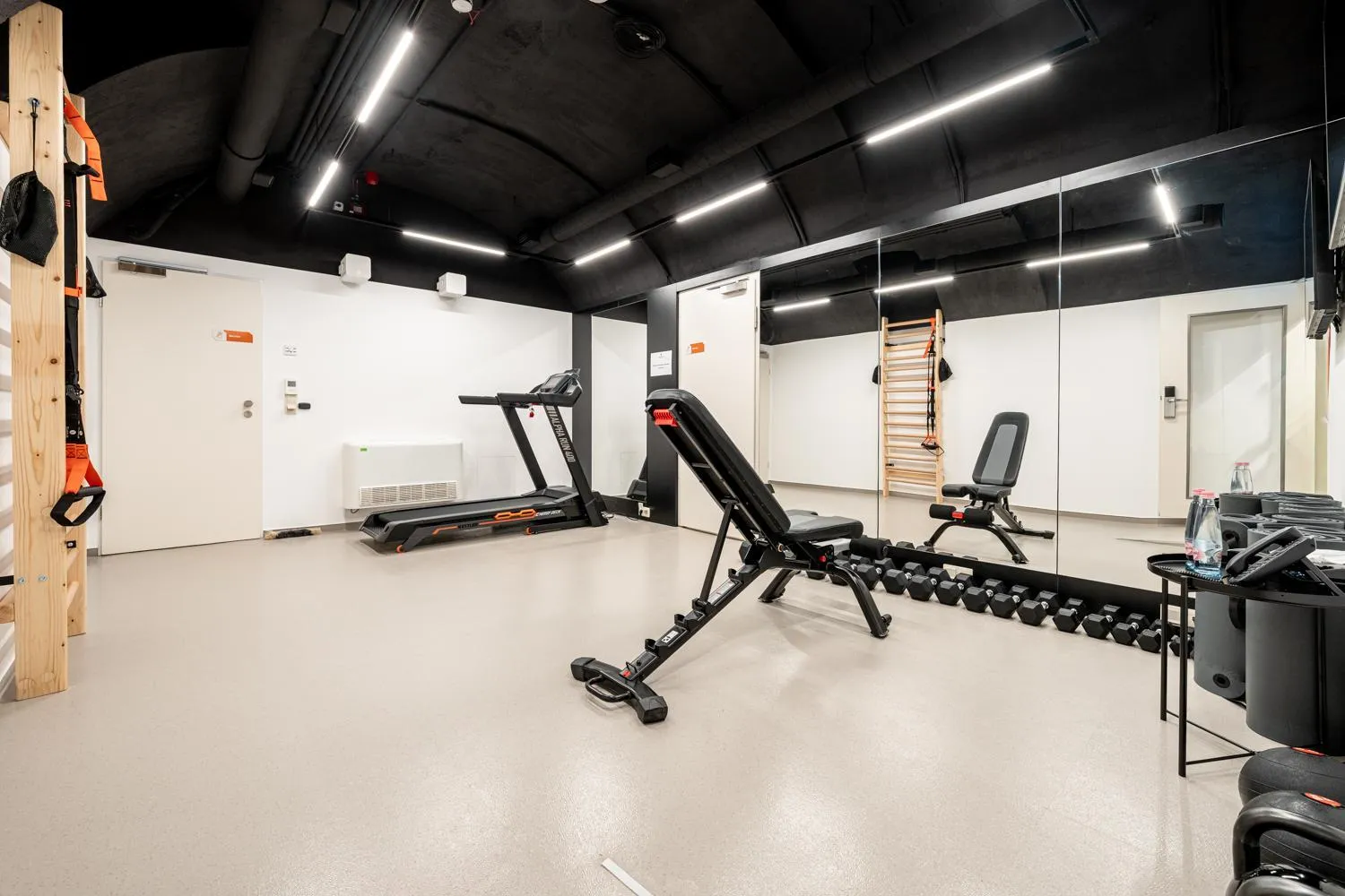 Fitness centre/facilities in BasiliQ Hotel