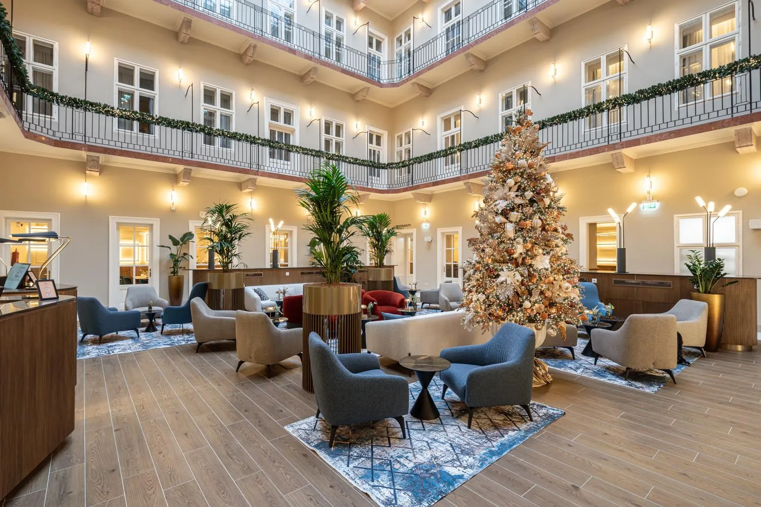 Lobby or reception in BasiliQ Hotel