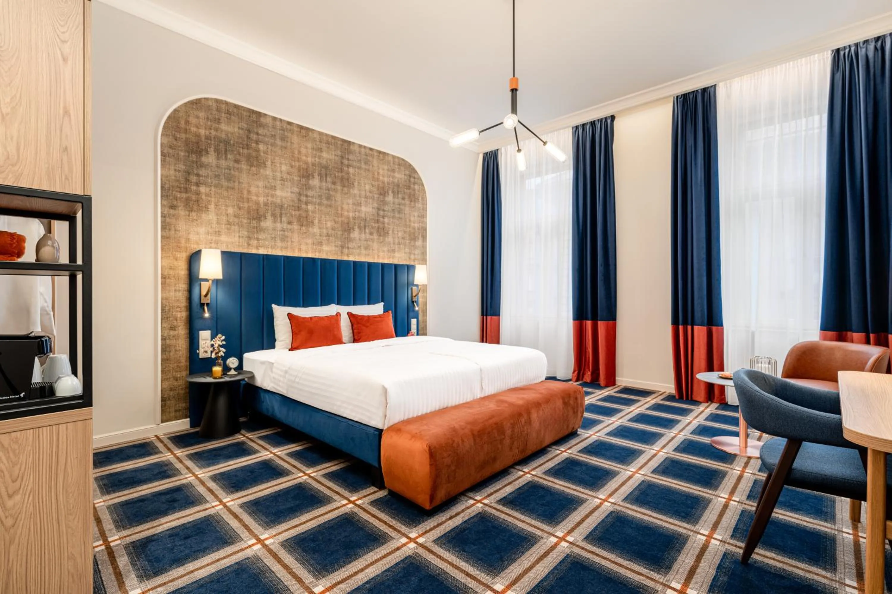 Photo of the whole room, Bed in BasiliQ Hotel