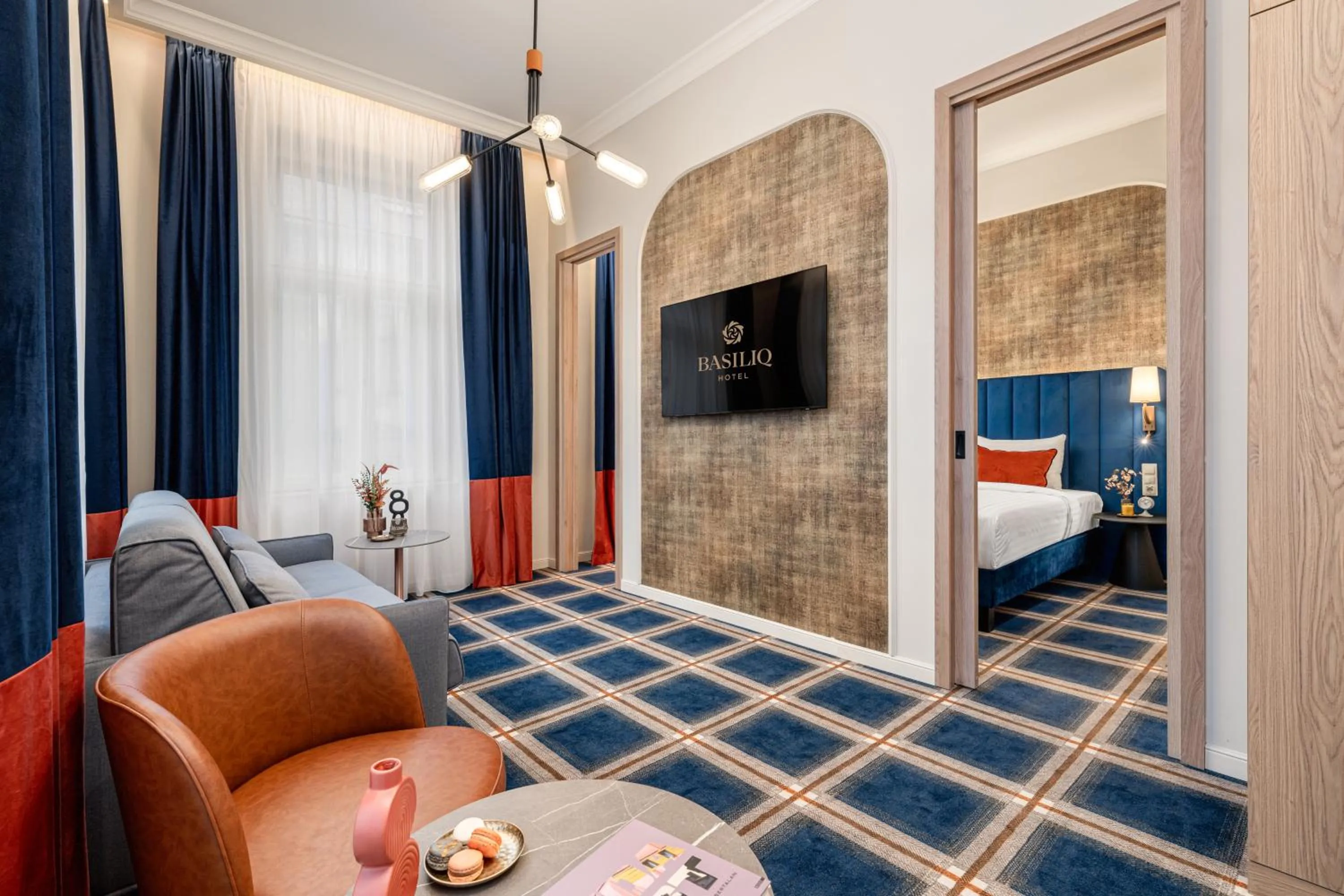 Photo of the whole room, Bed in BasiliQ Hotel