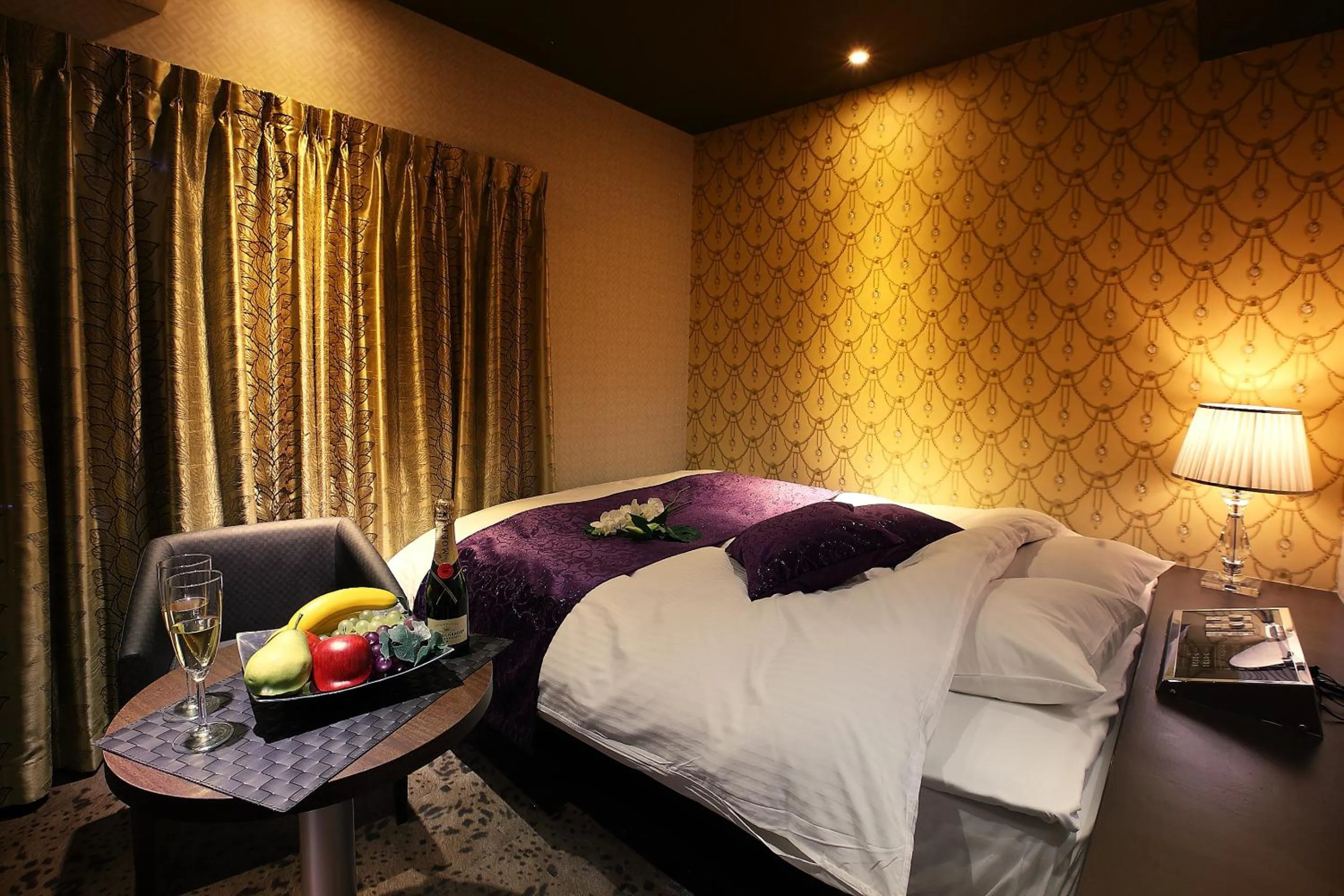 Photo of the whole room, Bed in Hotel L'eclair (Adult Only)