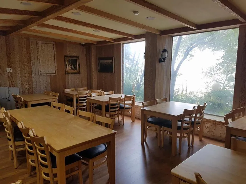 Green and Blue Hotel