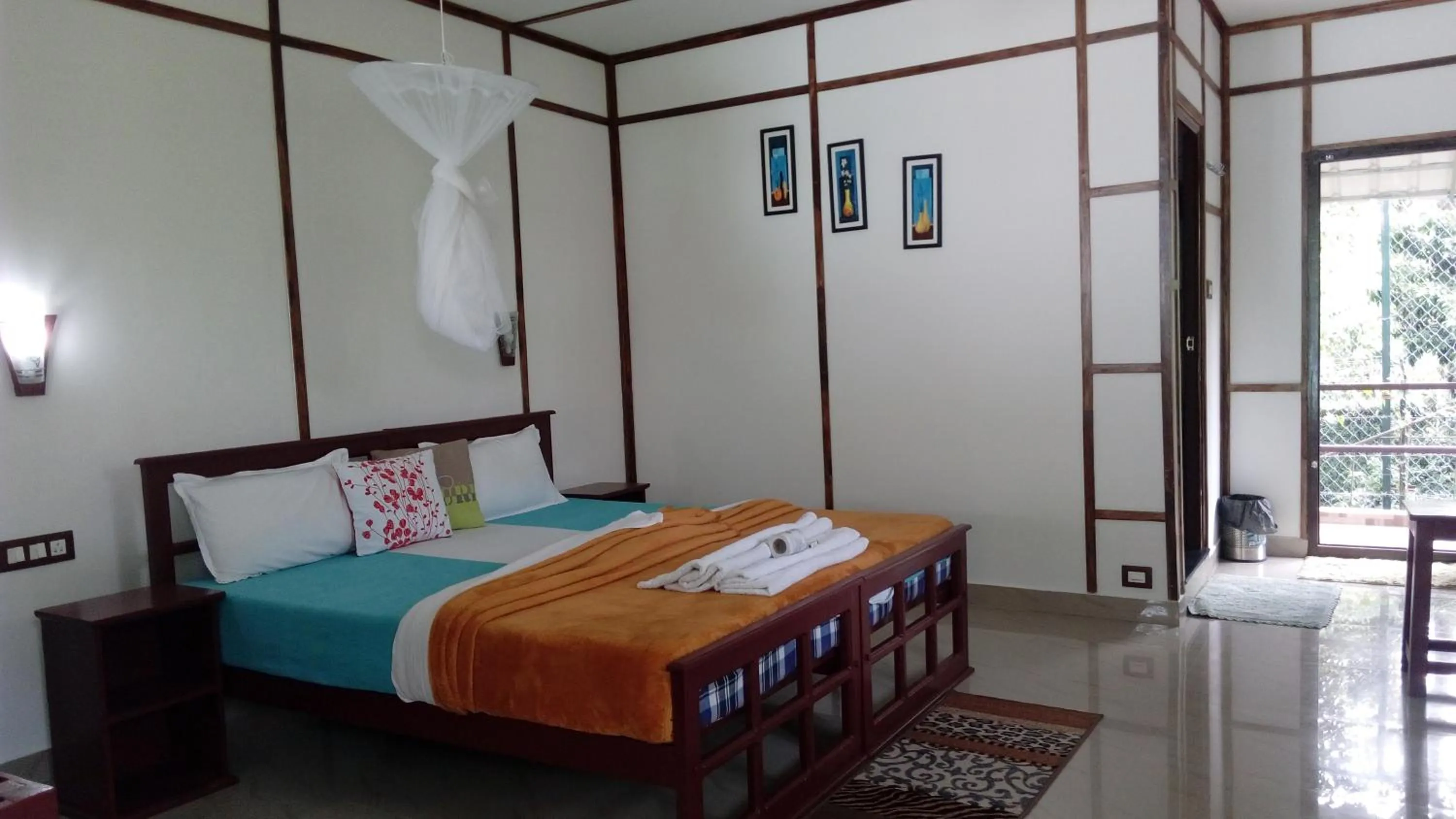 Bed in Periyar Inn