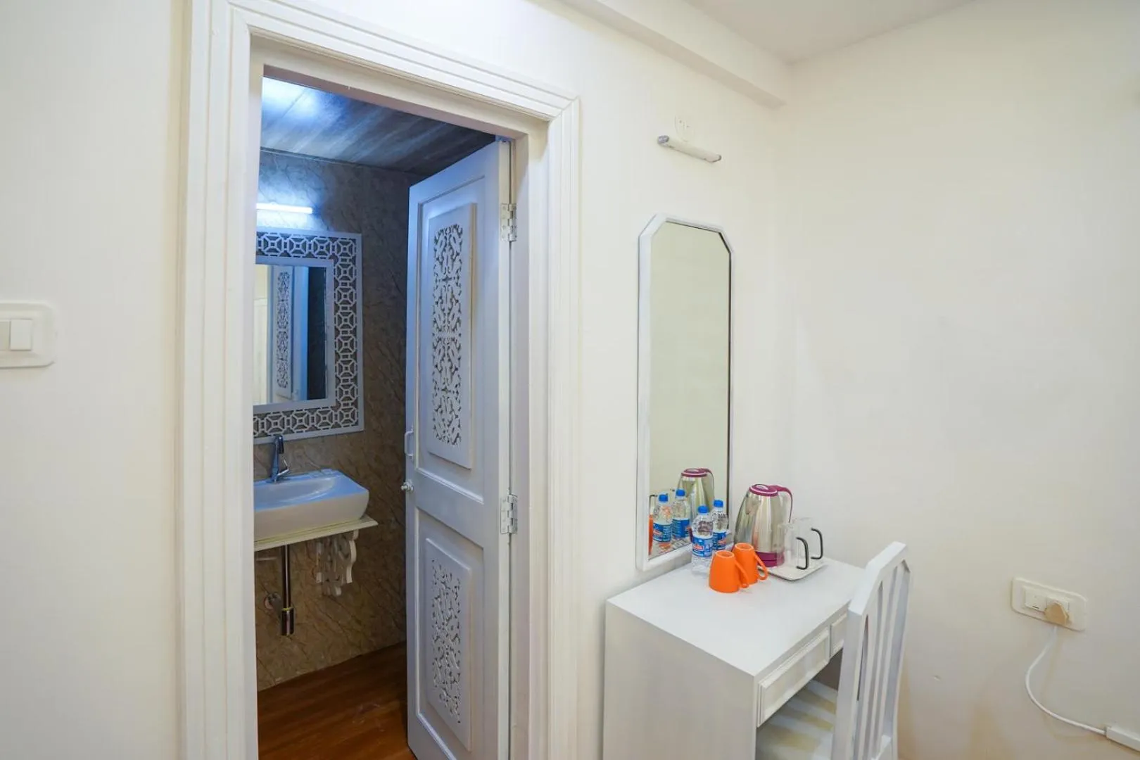 Bathroom in Lillywoods Highland Beach Resort- Candolim