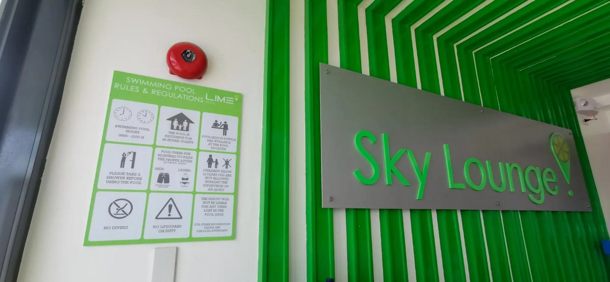 Lounge or bar in Lime Hotel Boracay