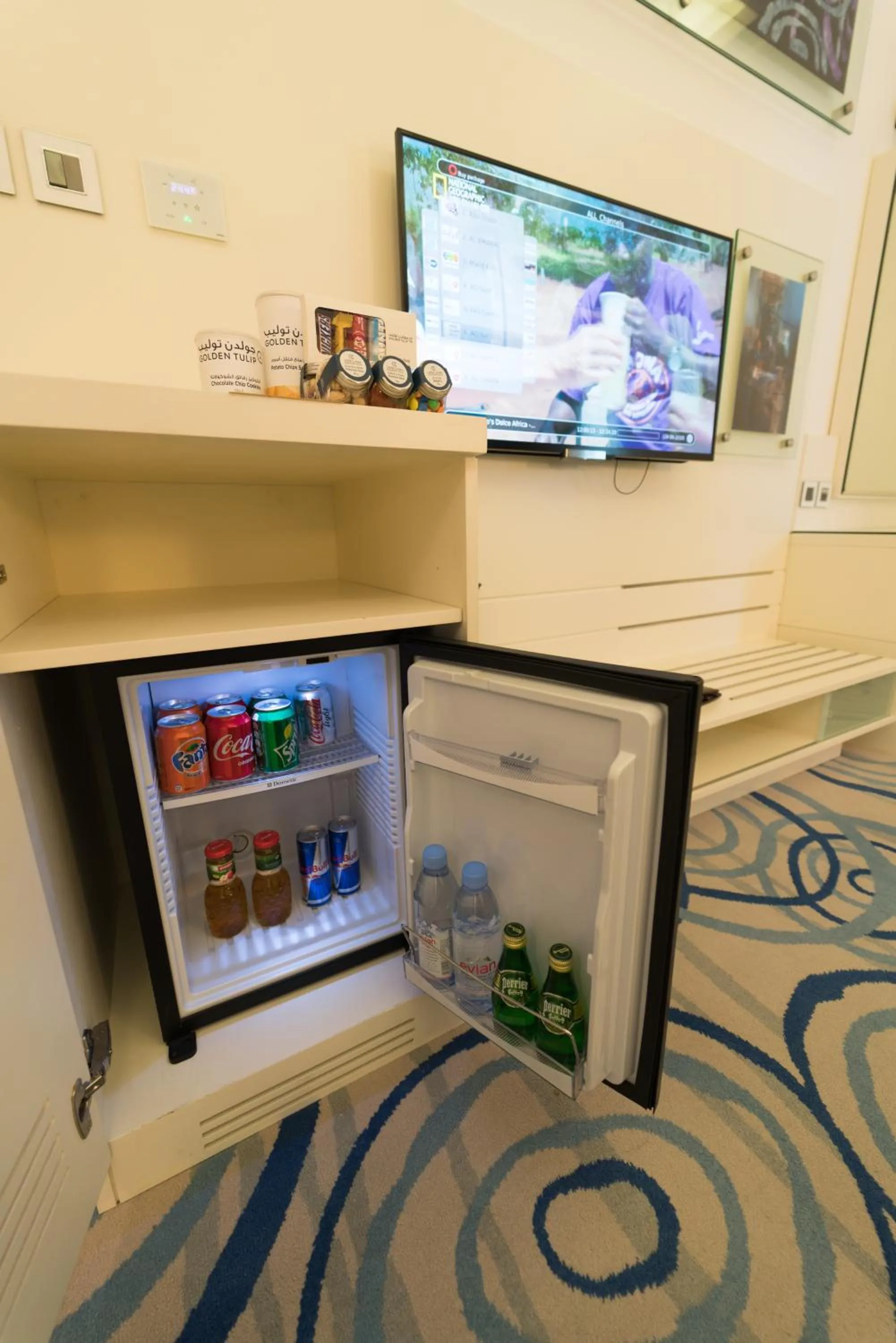 Non alcoholic drinks, TV/Entertainment Center in Golden Tulip Downtown Abu Dhabi