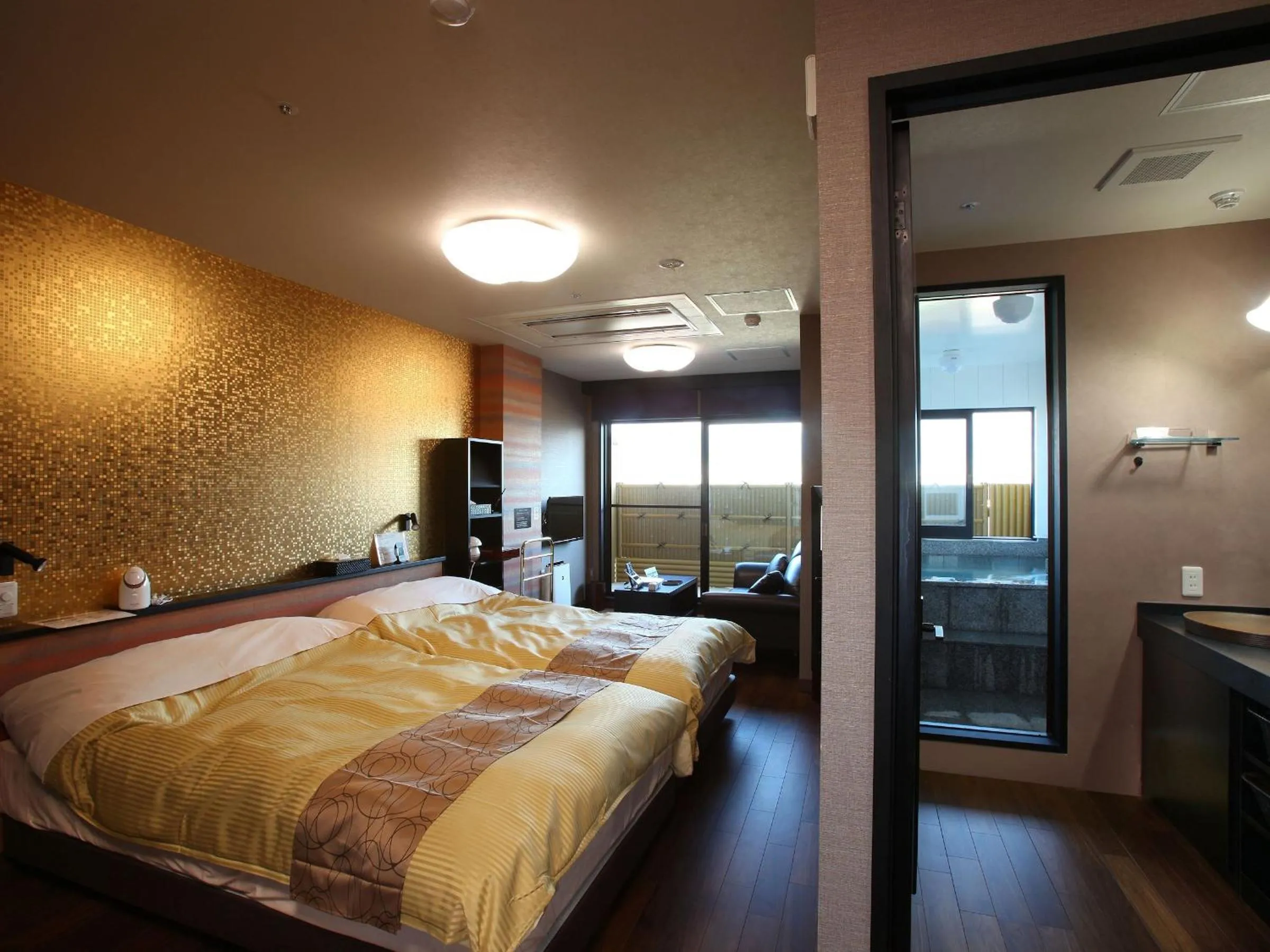 Photo of the whole room, Bed in Mt Fuji Hanayagi no Sho Keizan