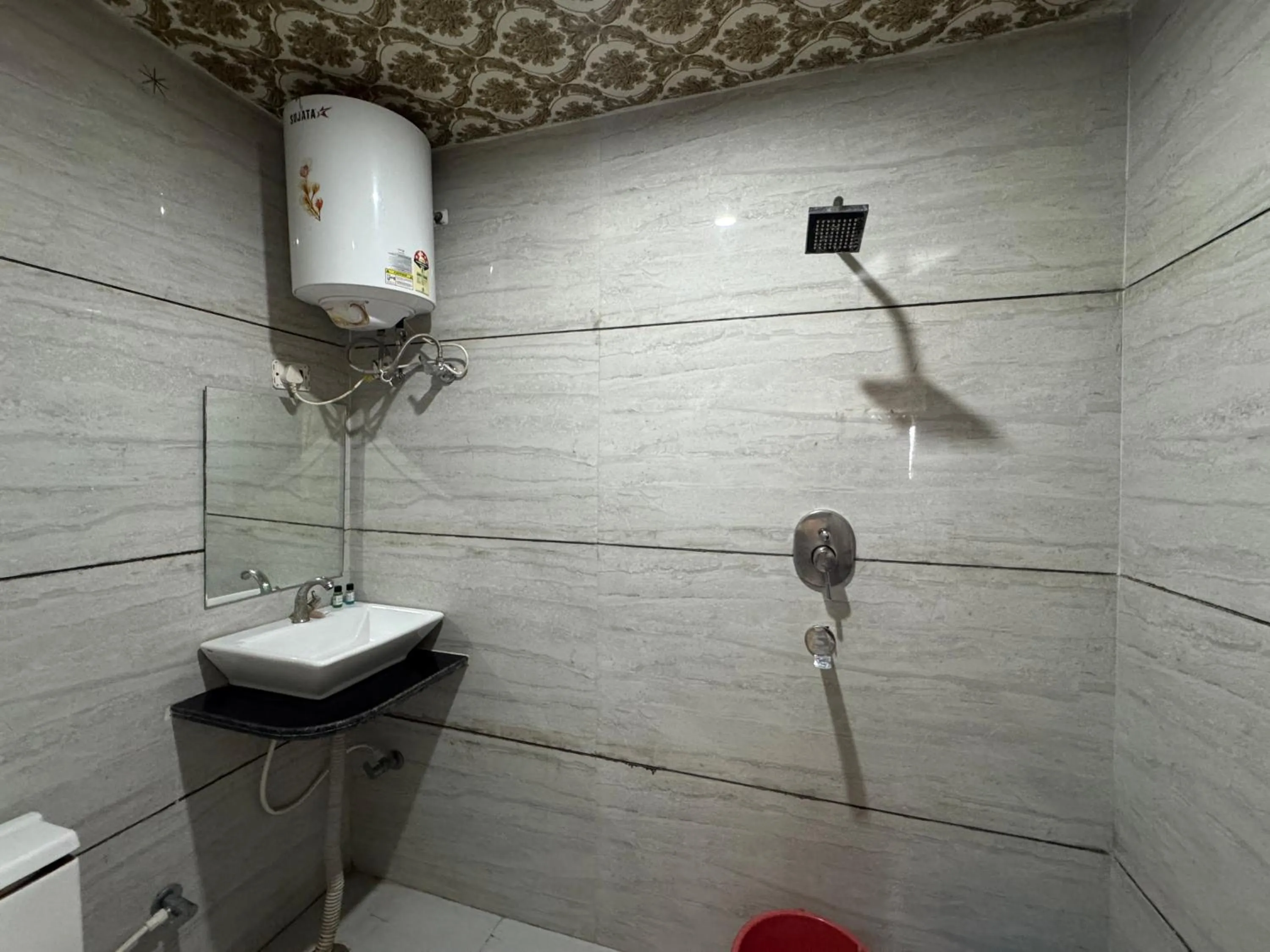 Bathroom in Hotel Vrinda Sarovar