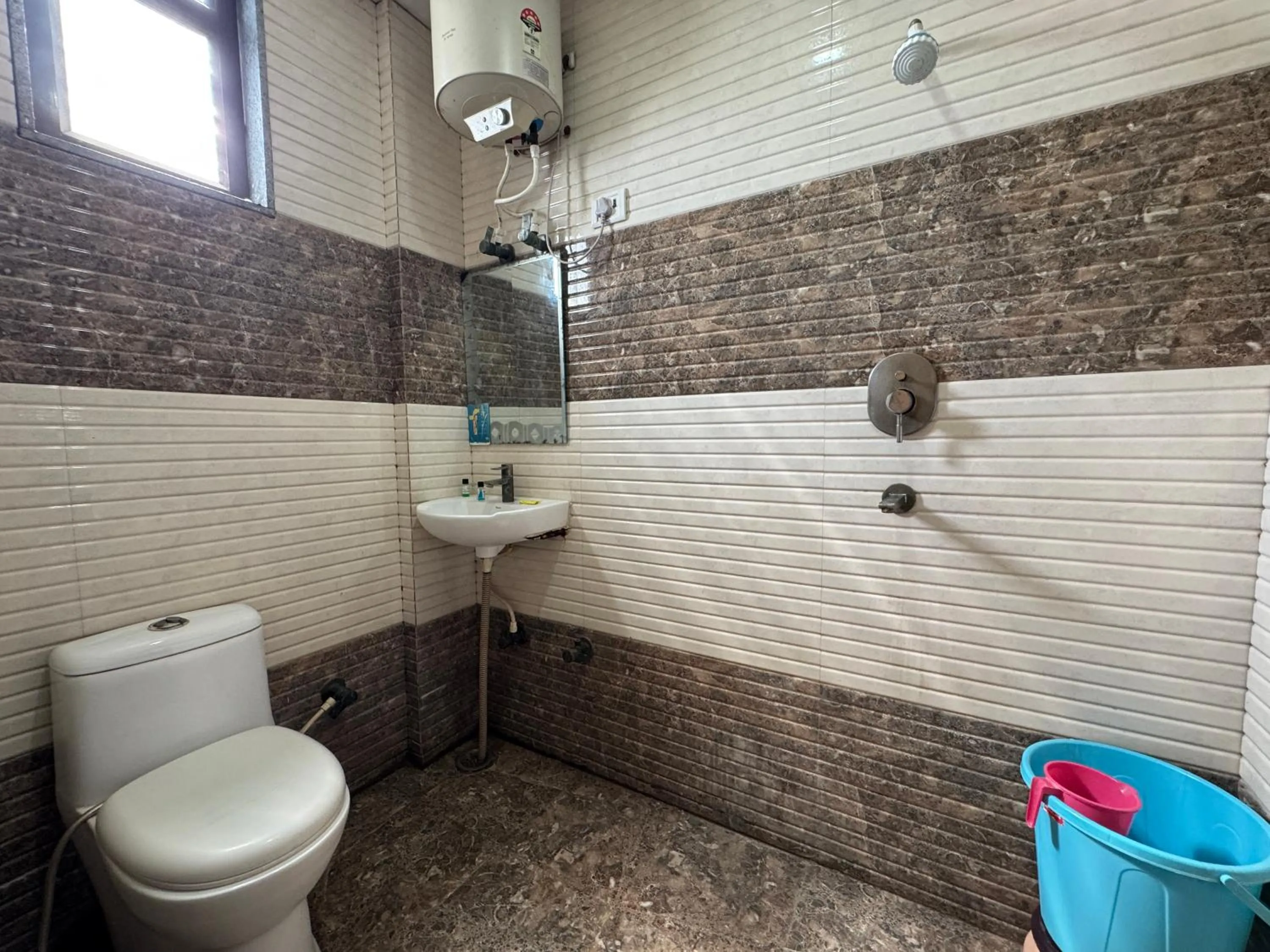 Bathroom in Hotel Vrinda Sarovar