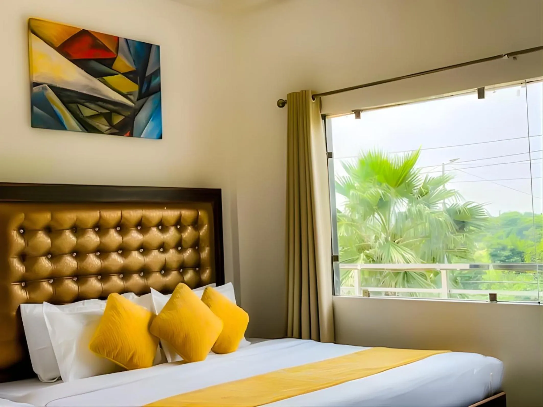 Bedroom, Bed in Hotel Vrinda Sarovar